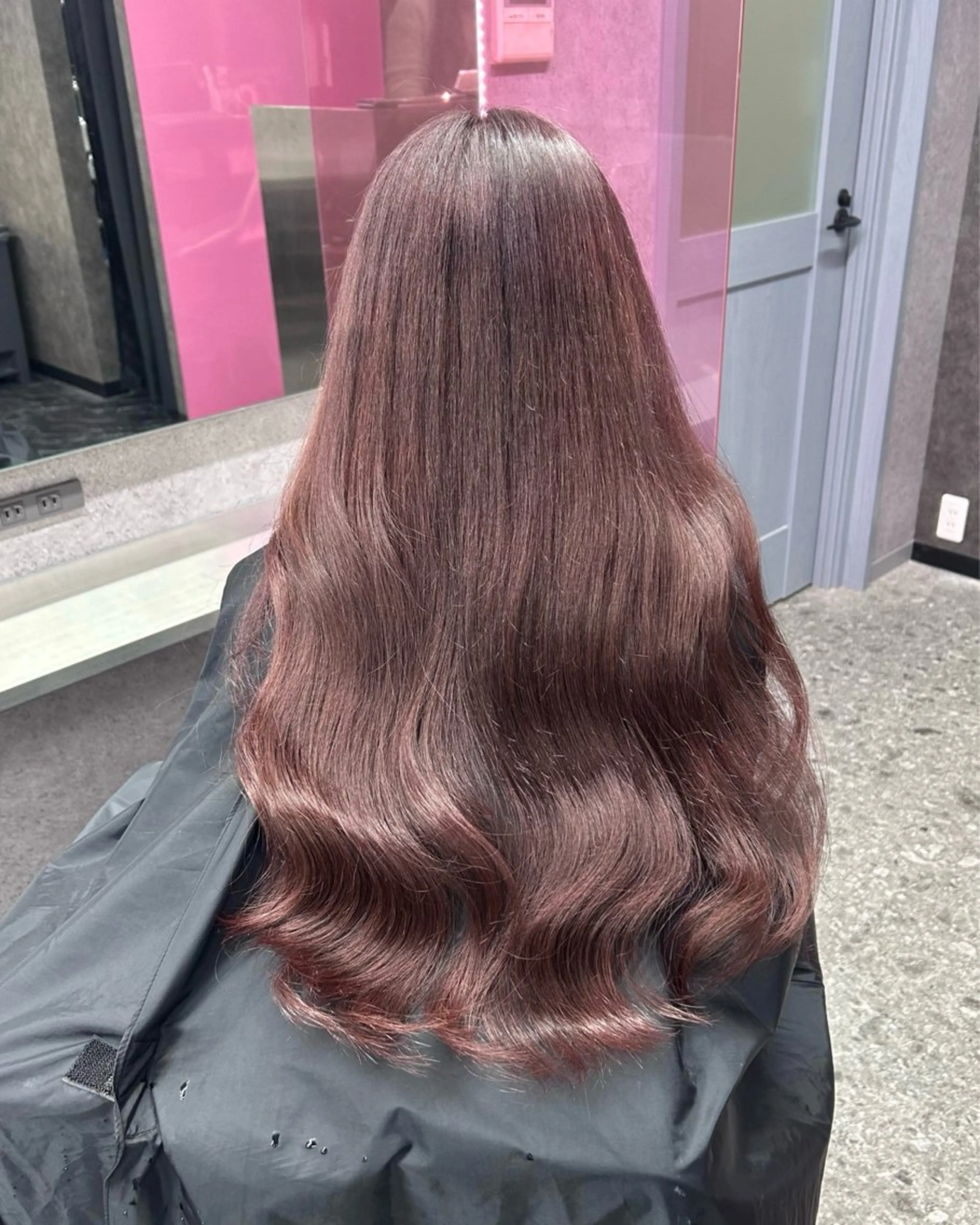 カラー ブリーチ ピンクカラー ヘアカラー nanaka 🤍韓国ワンホンヘアのヘアスタイル