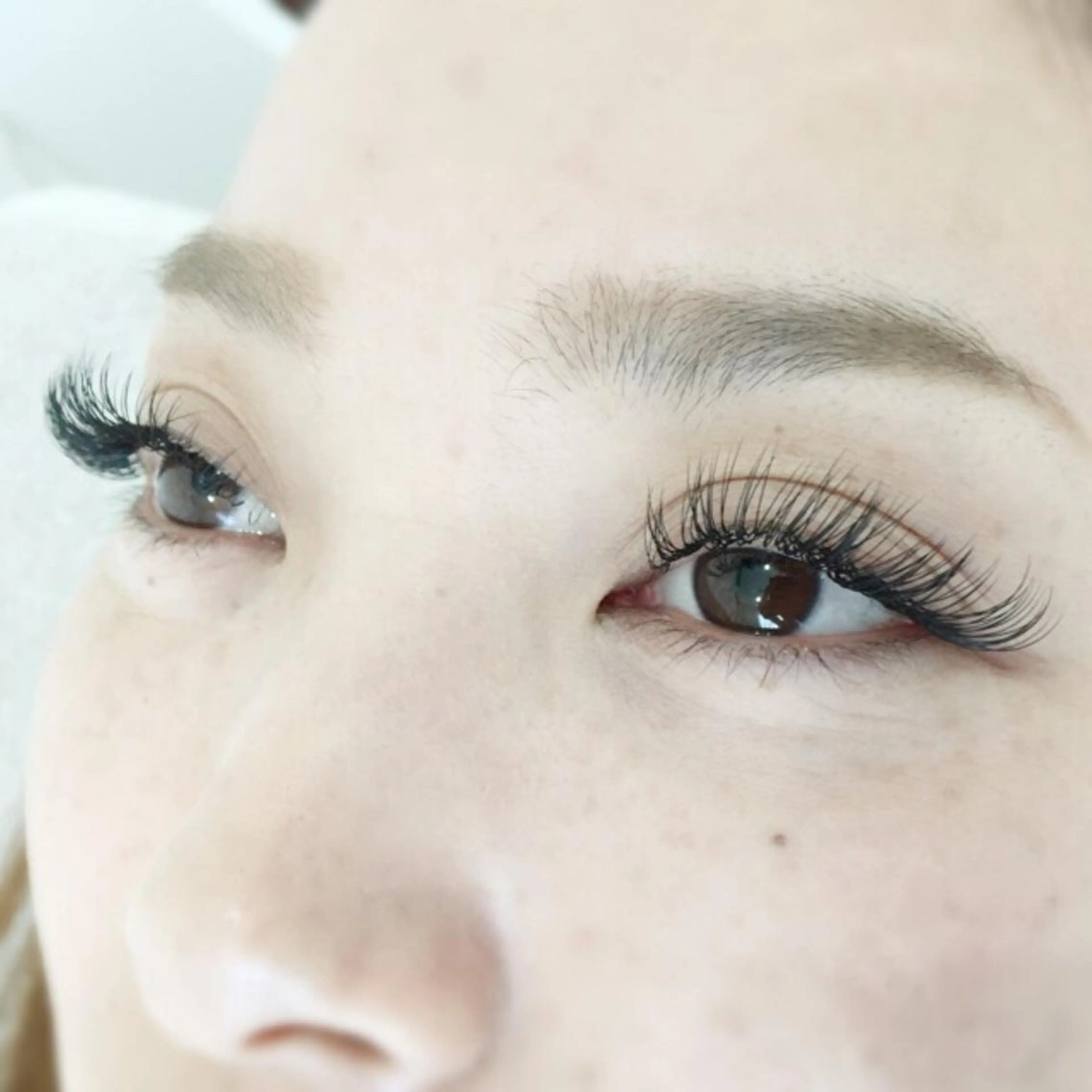 マツエク・マツパ Salon de Galcon 2階(サロンド・ギャルソン)所属・KU TA  \(◡̈)/の眉毛・アイブロウイメージ