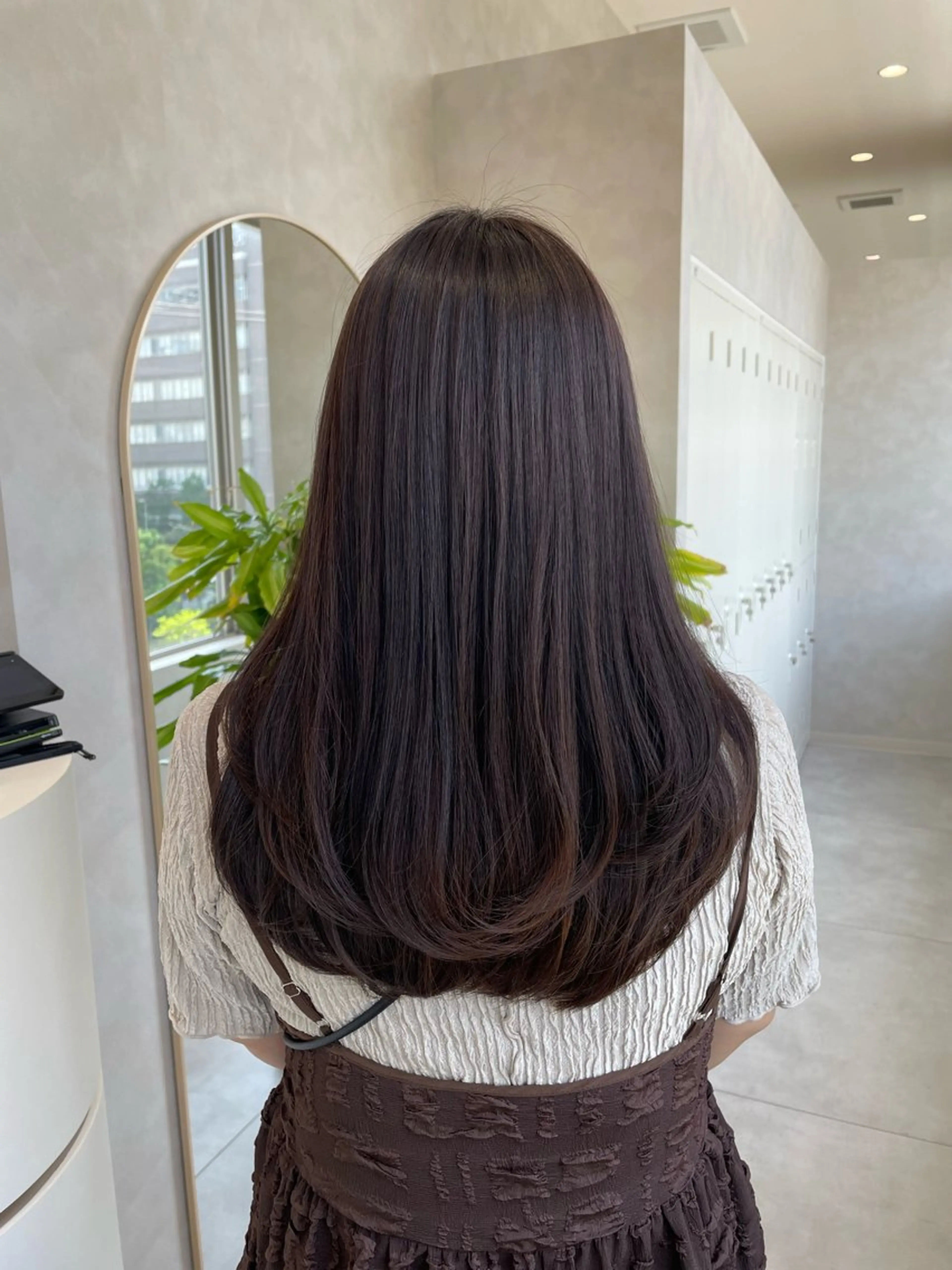 セミロング パープルカラー 🫖Eleanor Aya🥞のヘアスタイル