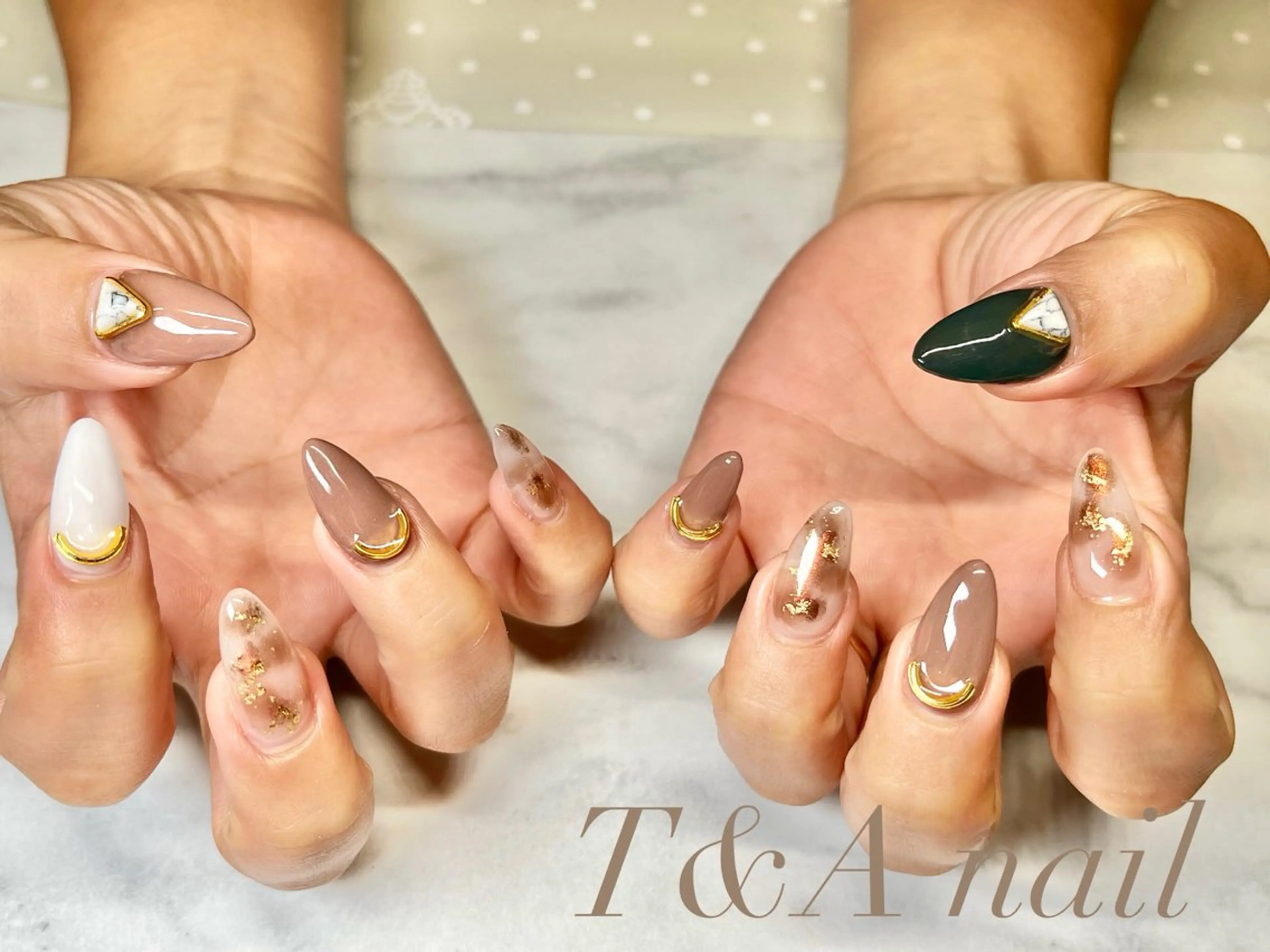 ネイル べっ甲ネイル ブラウン 長さ出し ジェルネイル オフィスネイル ハンドネイル T&A nailのネイルデザイン