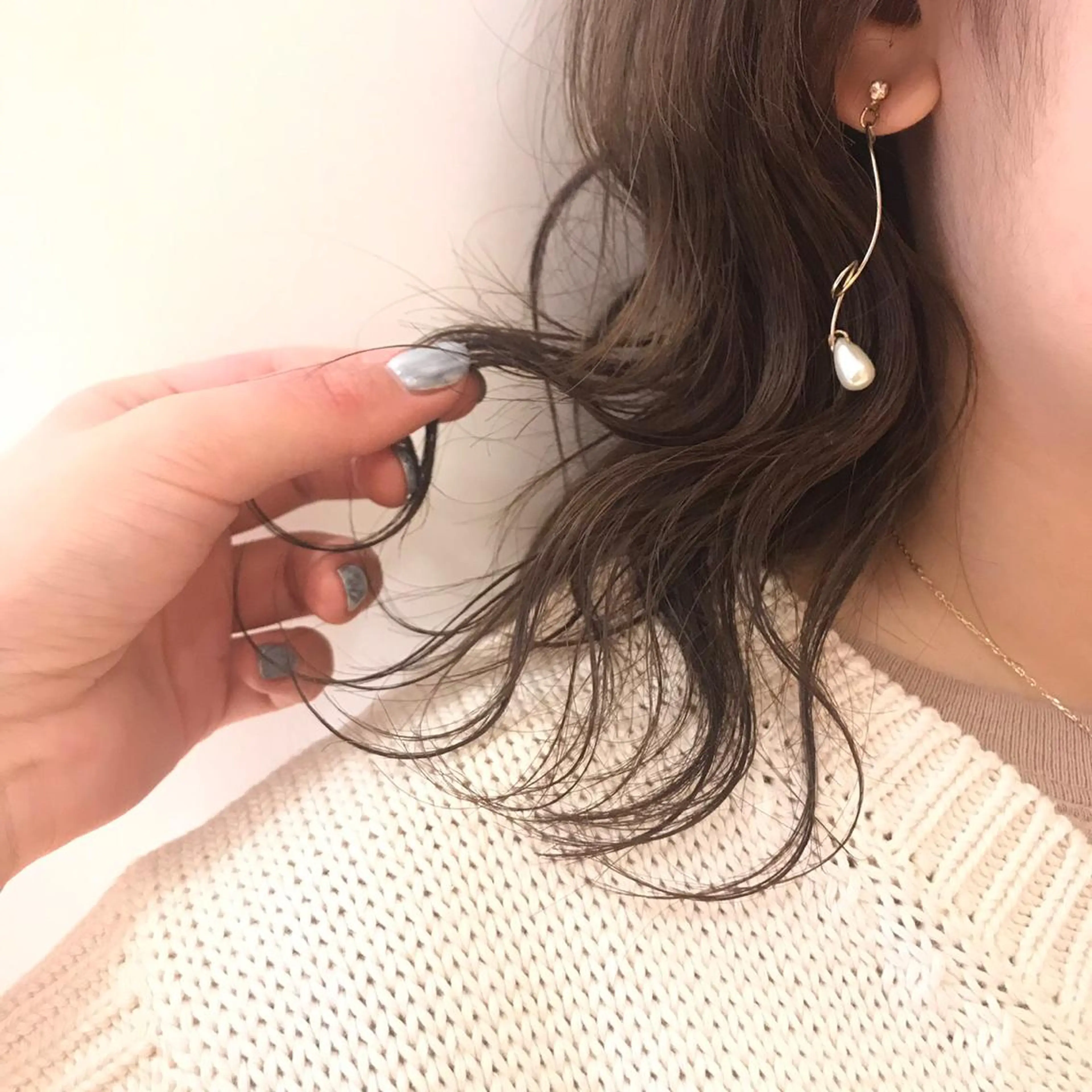 ミディアム 顔周りの垢抜けヘア 立山あいりのヘアスタイル