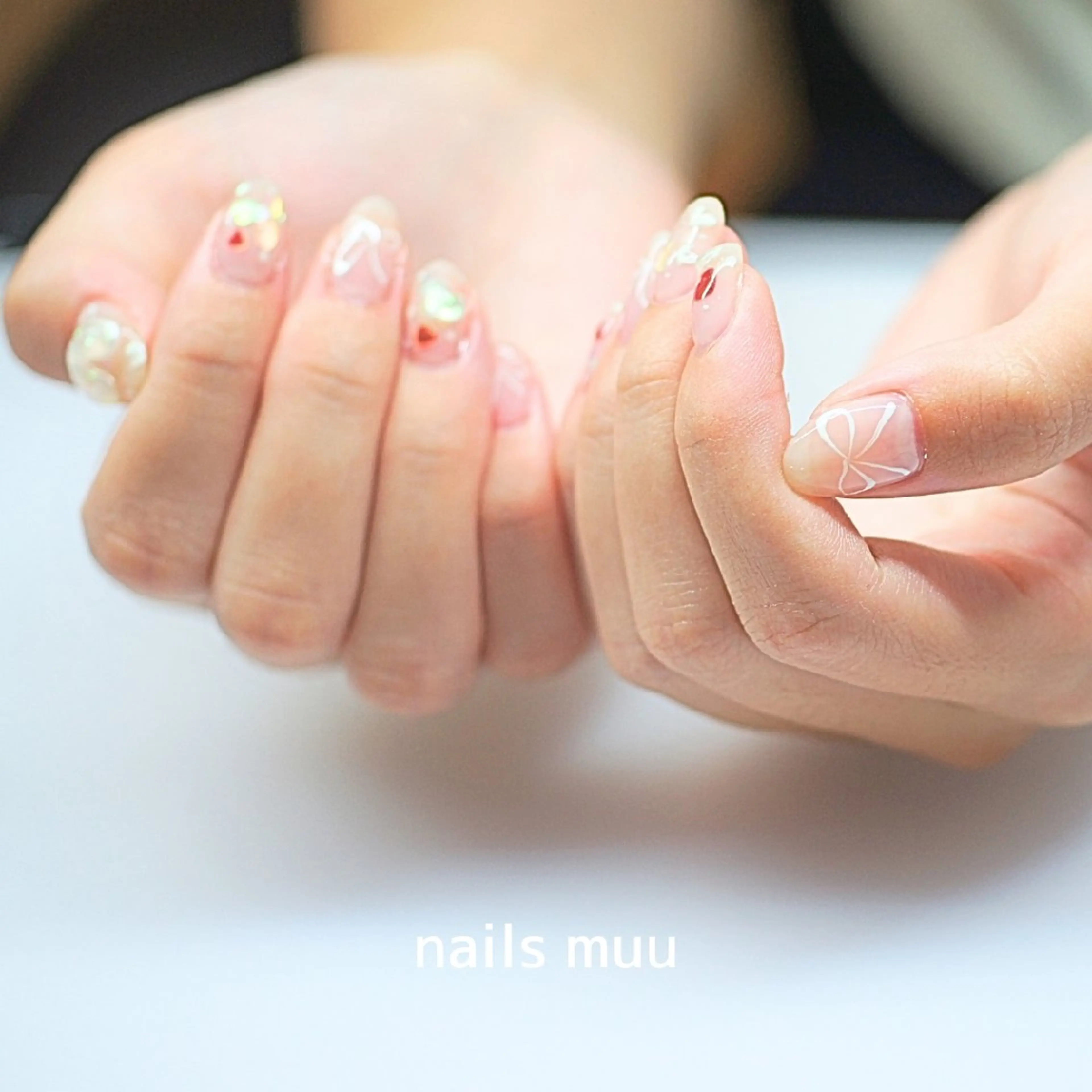 ネイル オーロラネイル ジェルネイル ハート 持ち込み 赤色 nails muu まゆのネイルデザイン