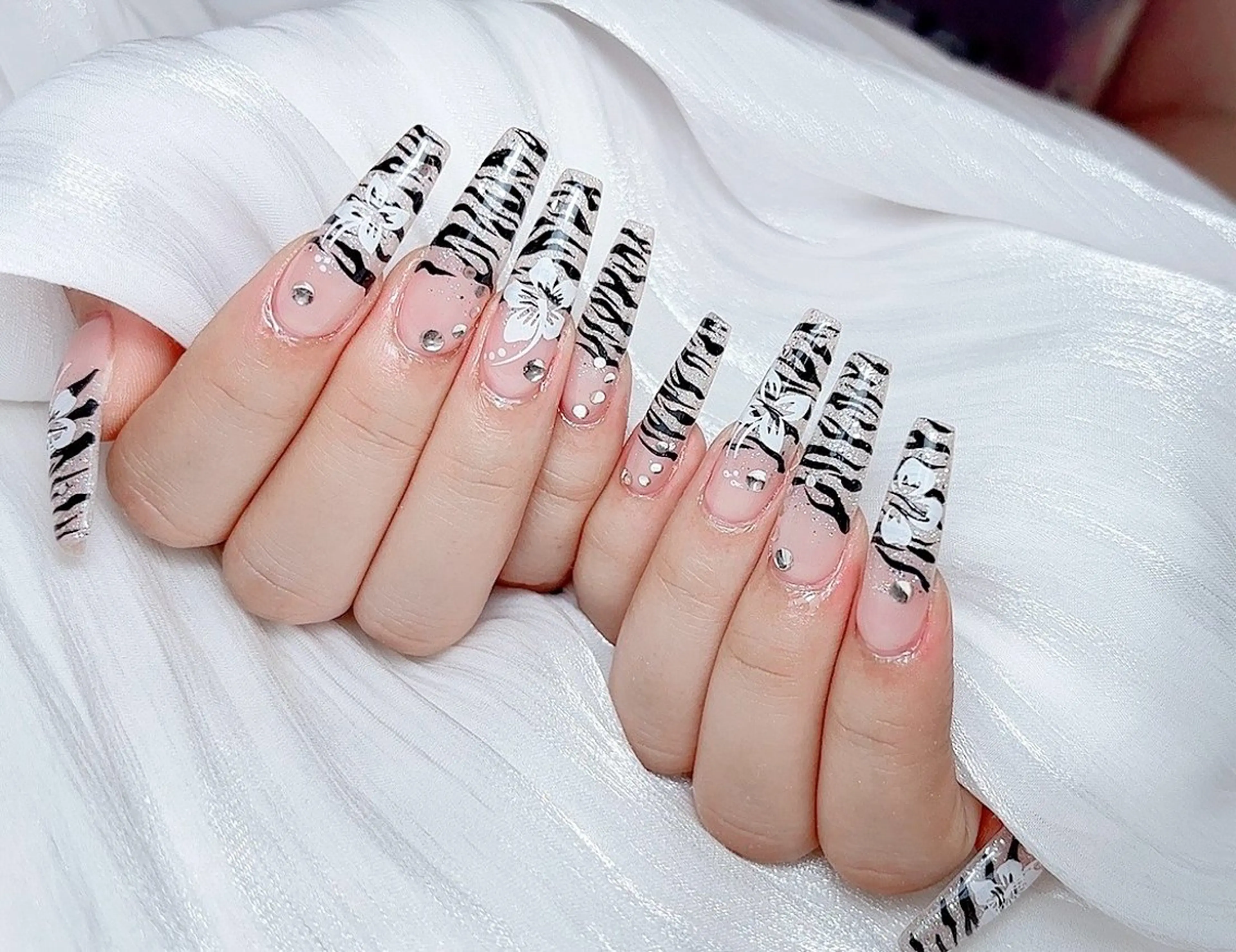 ネイル 🎀Ｍ nails✨ ビューティーのネイルデザイン