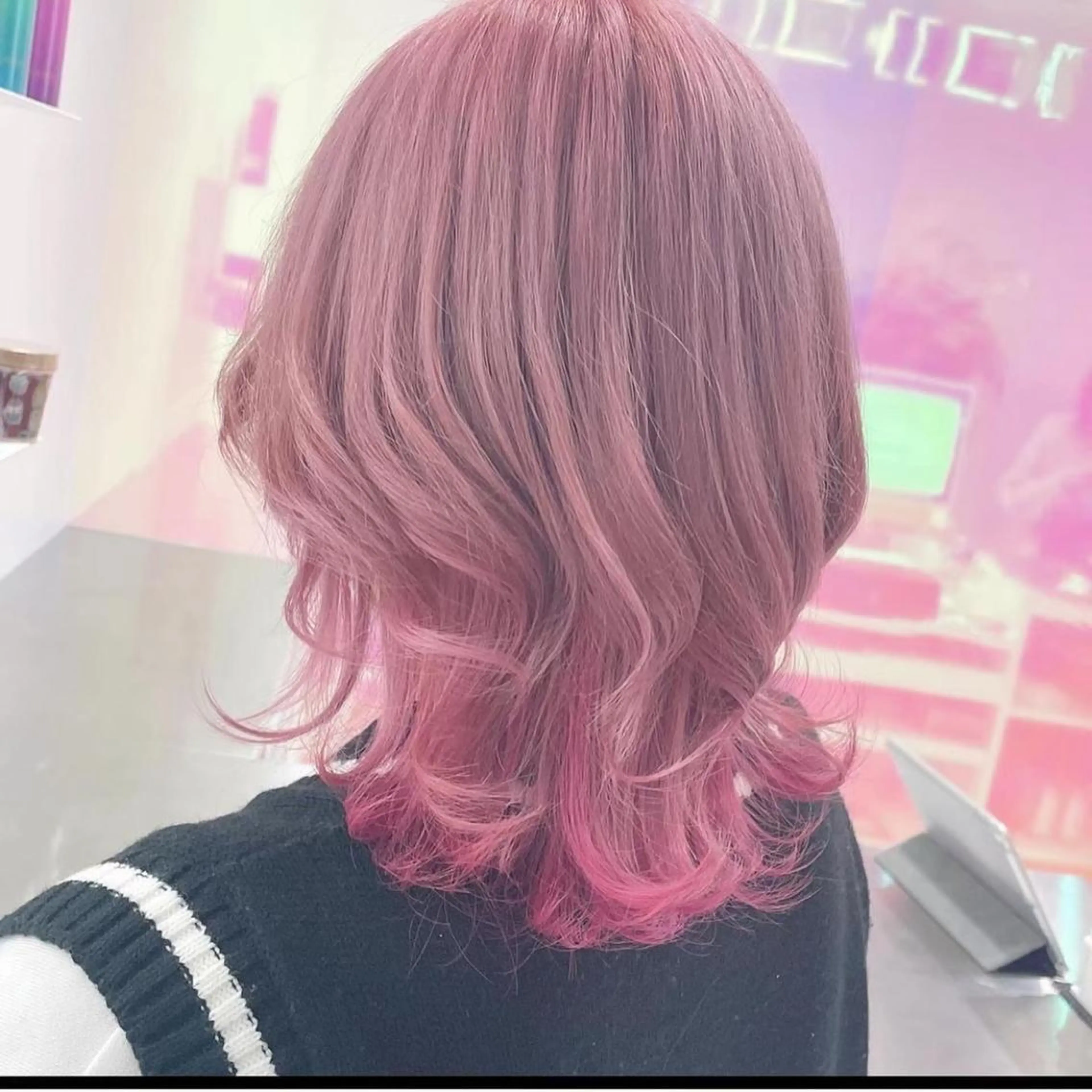 ミディアム カラー ヘアアレンジ ブリーチなしの達人 🌈KAITOのヘアスタイル