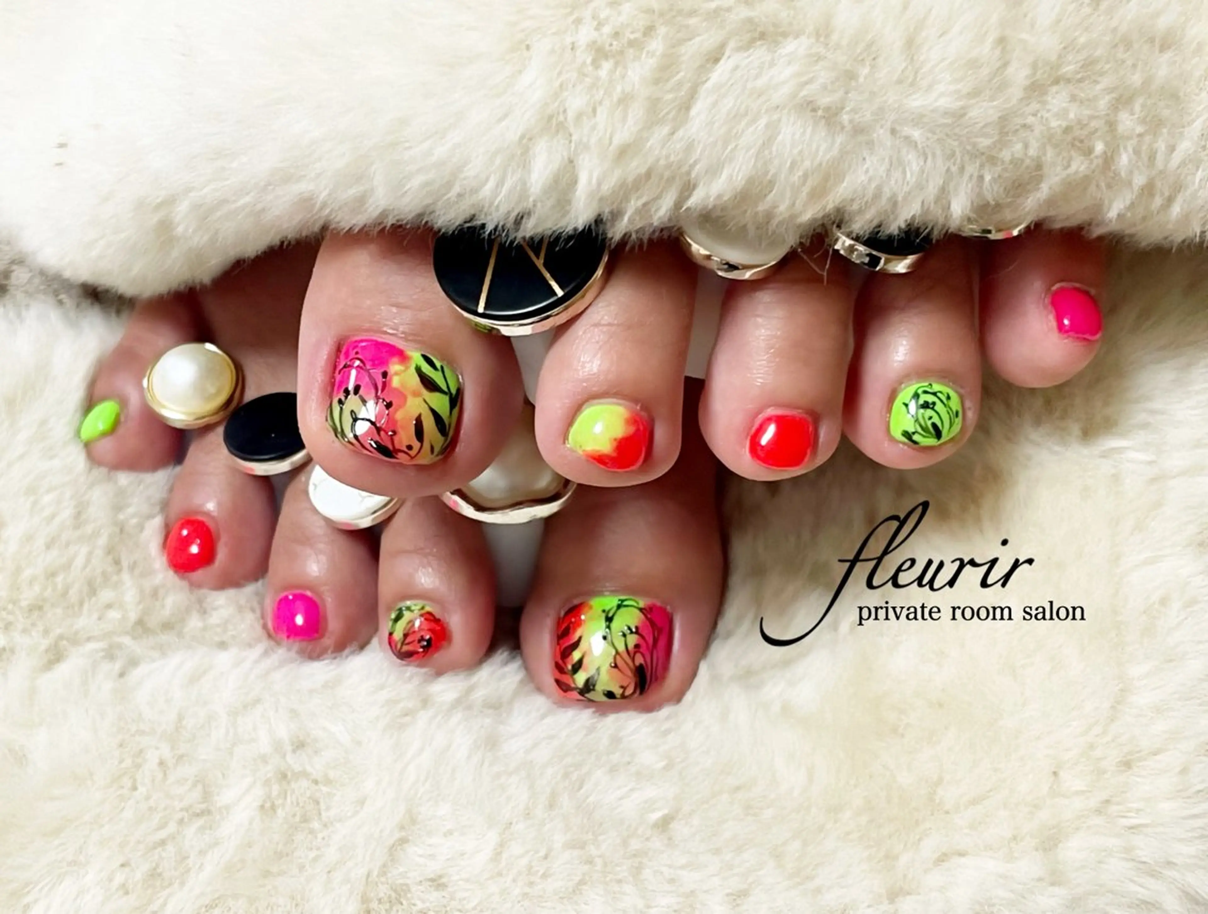 ネイル フットネイル フルリール 【プライベートサロンのネイルデザイン