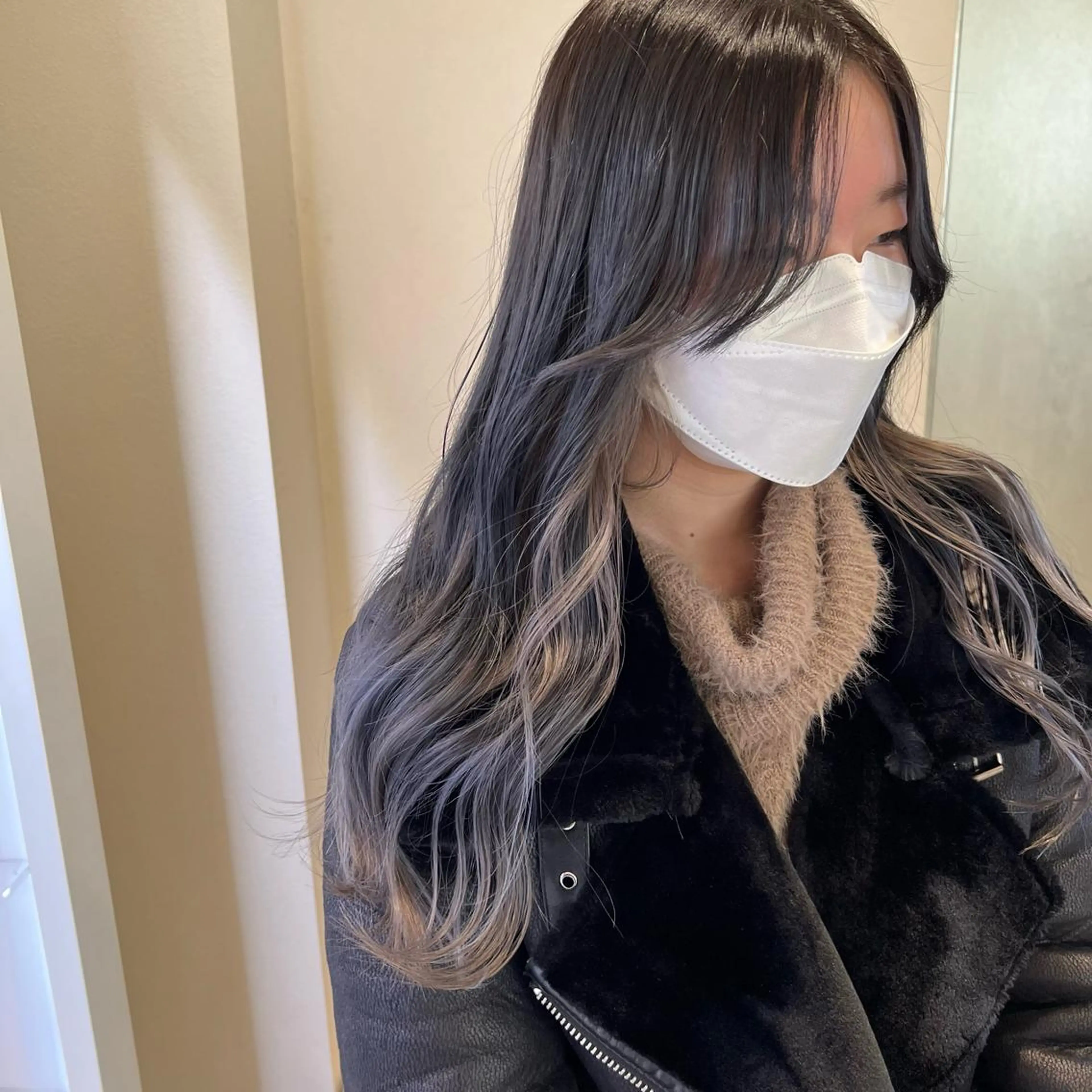 ロング カラー グラデーションカラー シルバー ホワイトシルバー 顔周りカット 小顔カット SALOWIN川崎WEST店所属・🌷川崎/ボブ/ アレンジ/コトネ🌷のその他イメージ