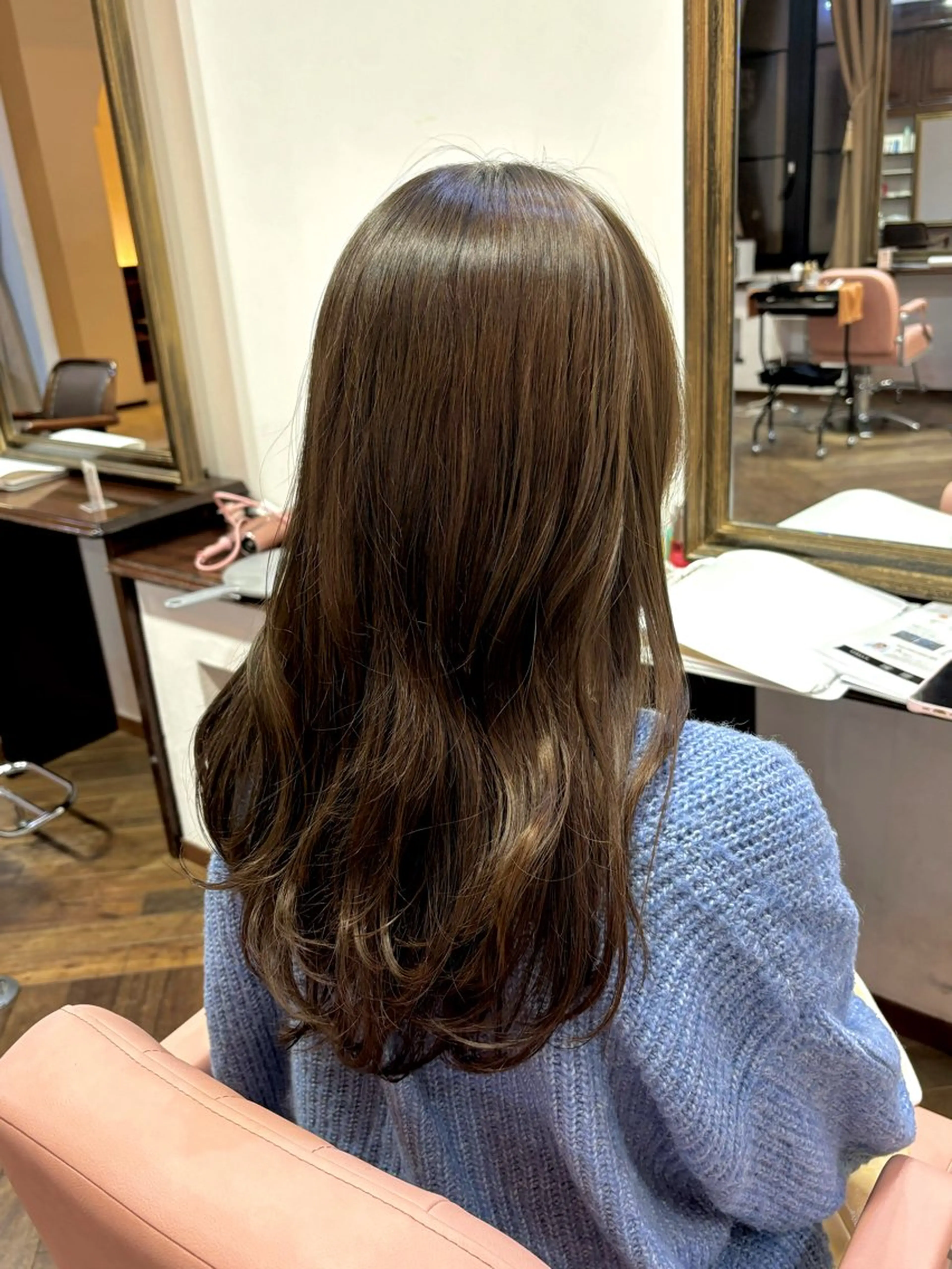 ロング カラー レイヤーカット 勝田 沙耶のヘアスタイル