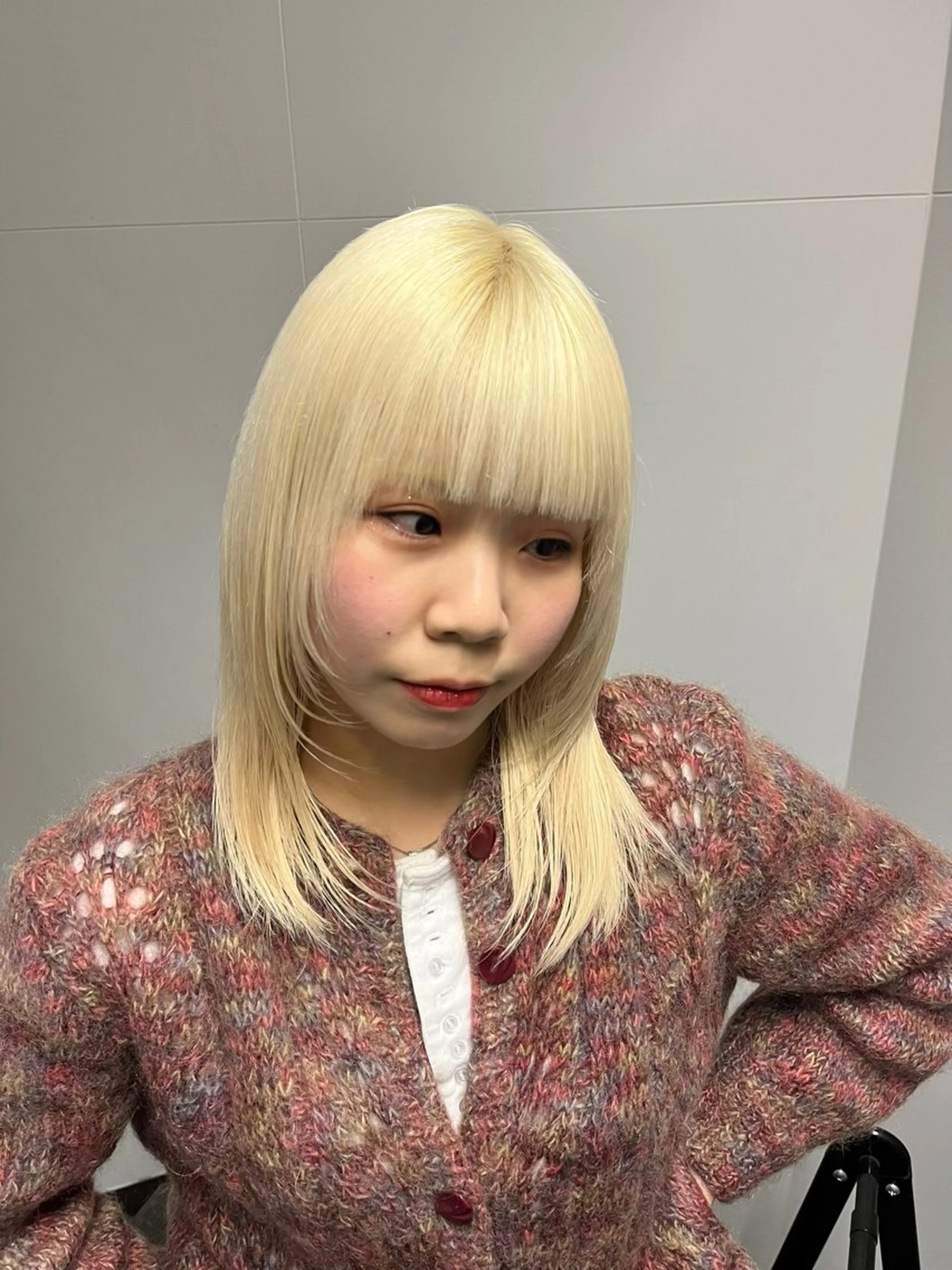 ミディアム カラー カット ヘアカラー トリートメント ハイトーンを育てる ブリーチカラー/牧原のヘアスタイル