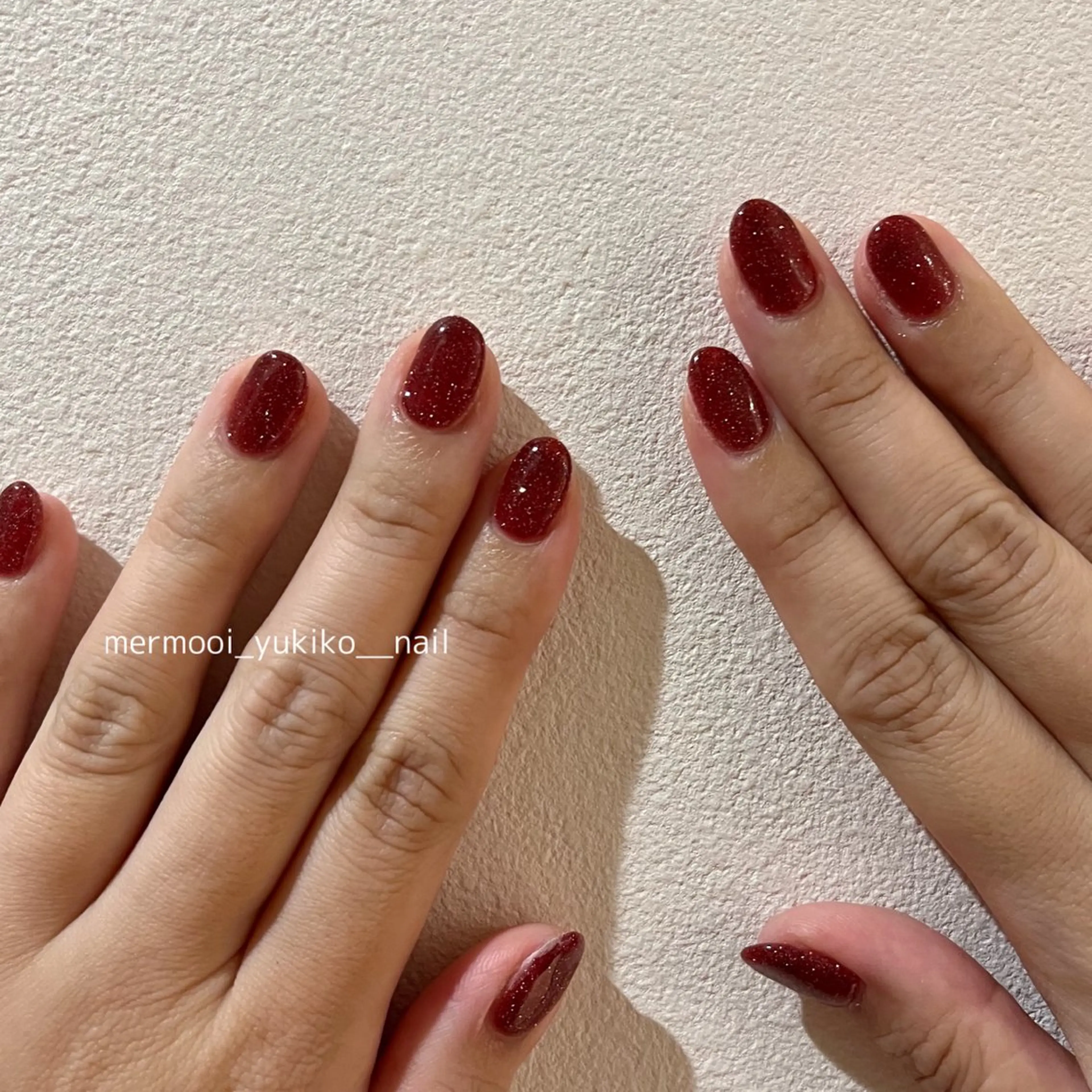 ネイル ボルドー フラッシュネイル ニュアンスネイル ワンカラーネイル melumooi nailのネイルデザイン