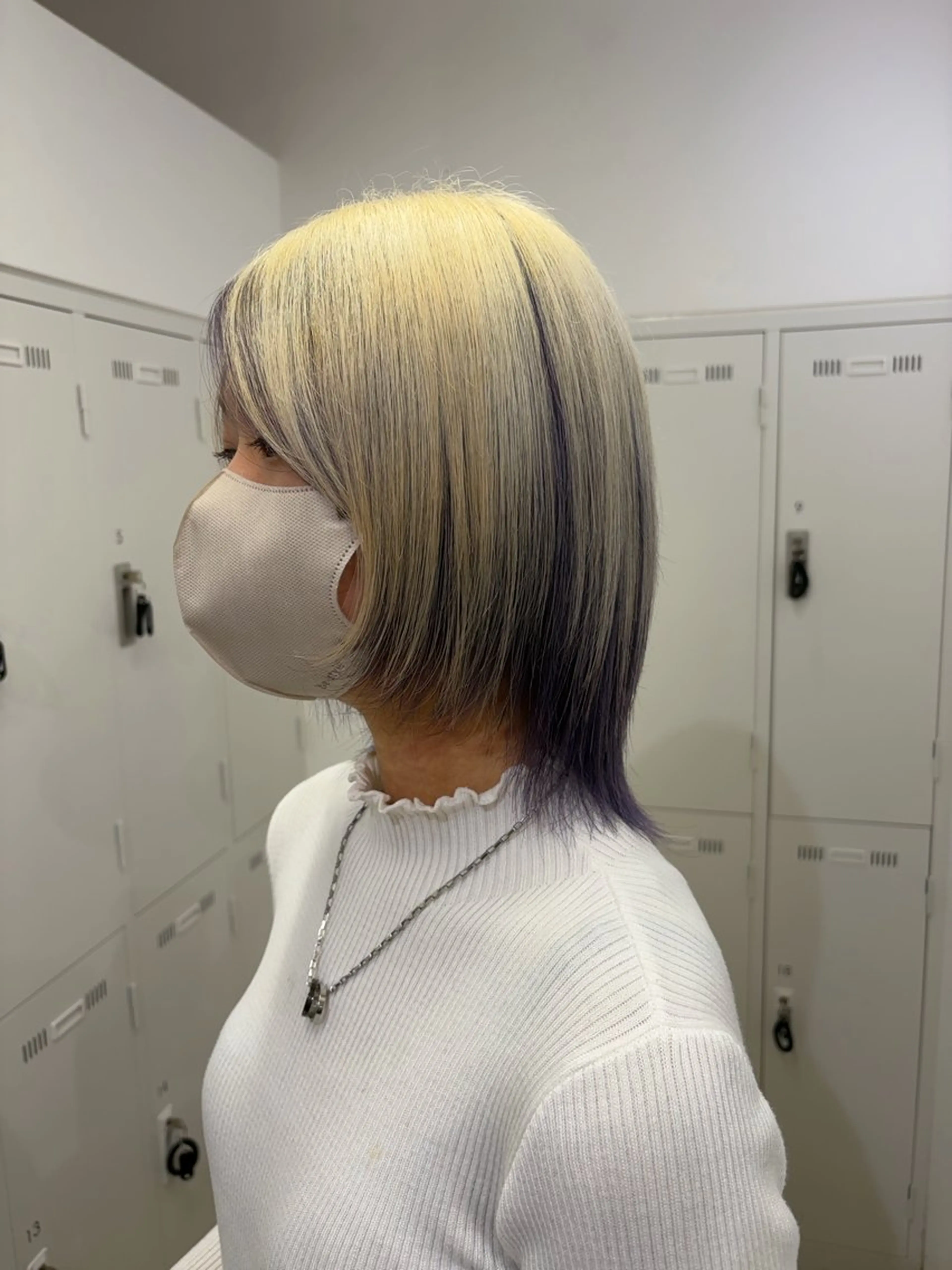 カラー 小池 絢女のヘアスタイル