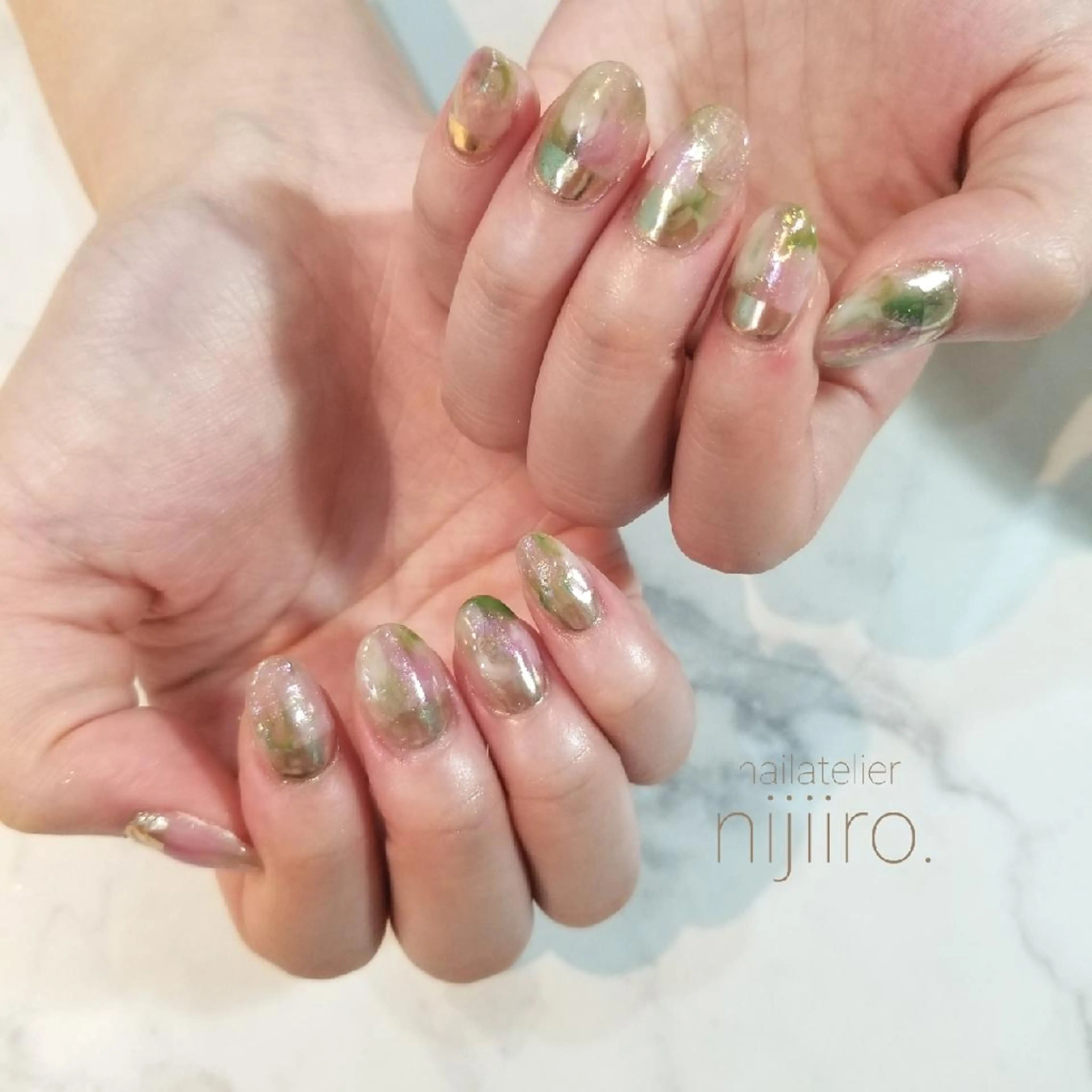 ネイル ミラーネイル ニュアンスネイル ハンドネイル nijiiro🌈 サトウのネイルデザイン