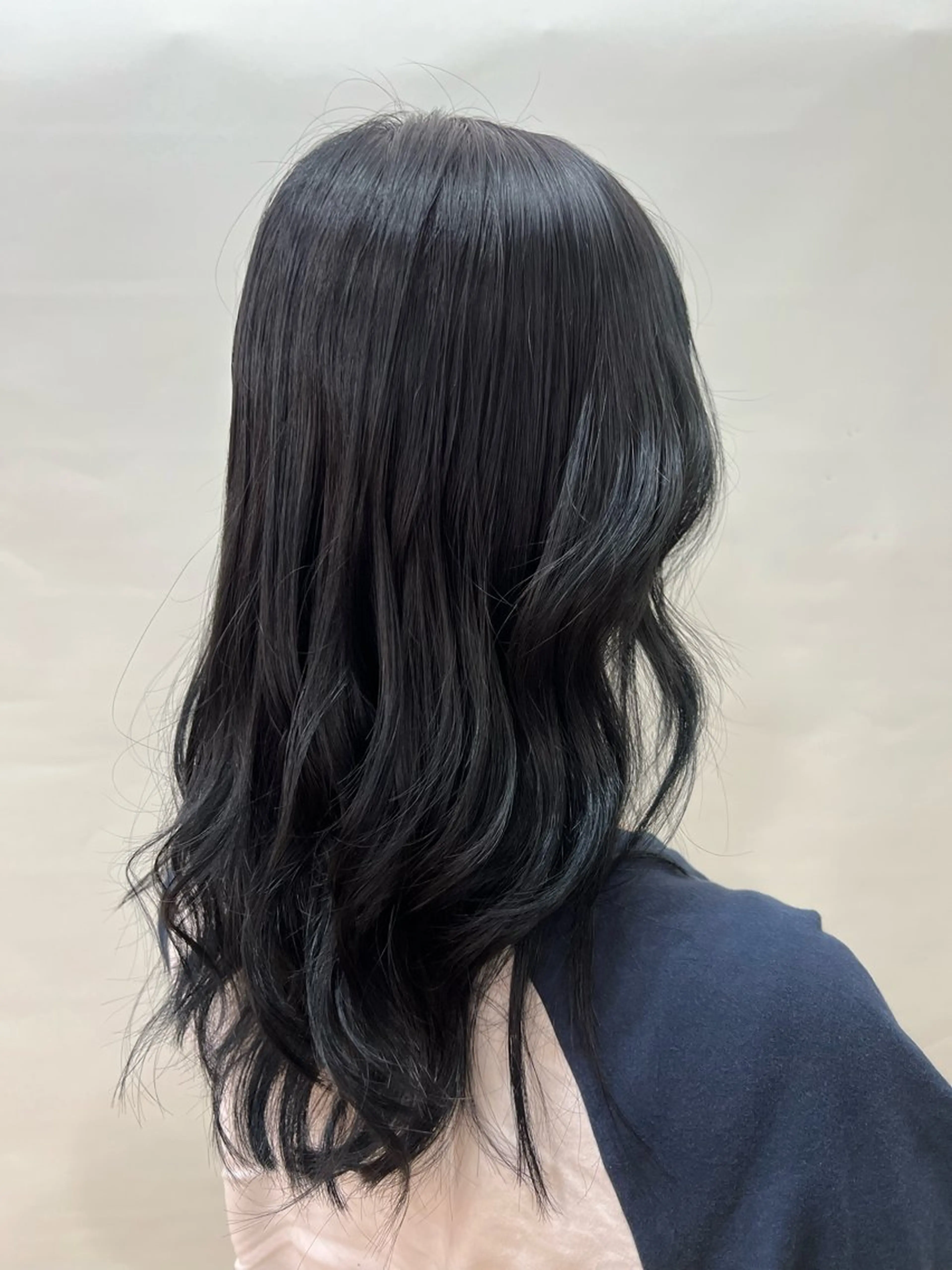 セミロング カラー 黒髪 ブルーカラー ブルーブラック カットモデル募集中 大塚春翔のヘアスタイル