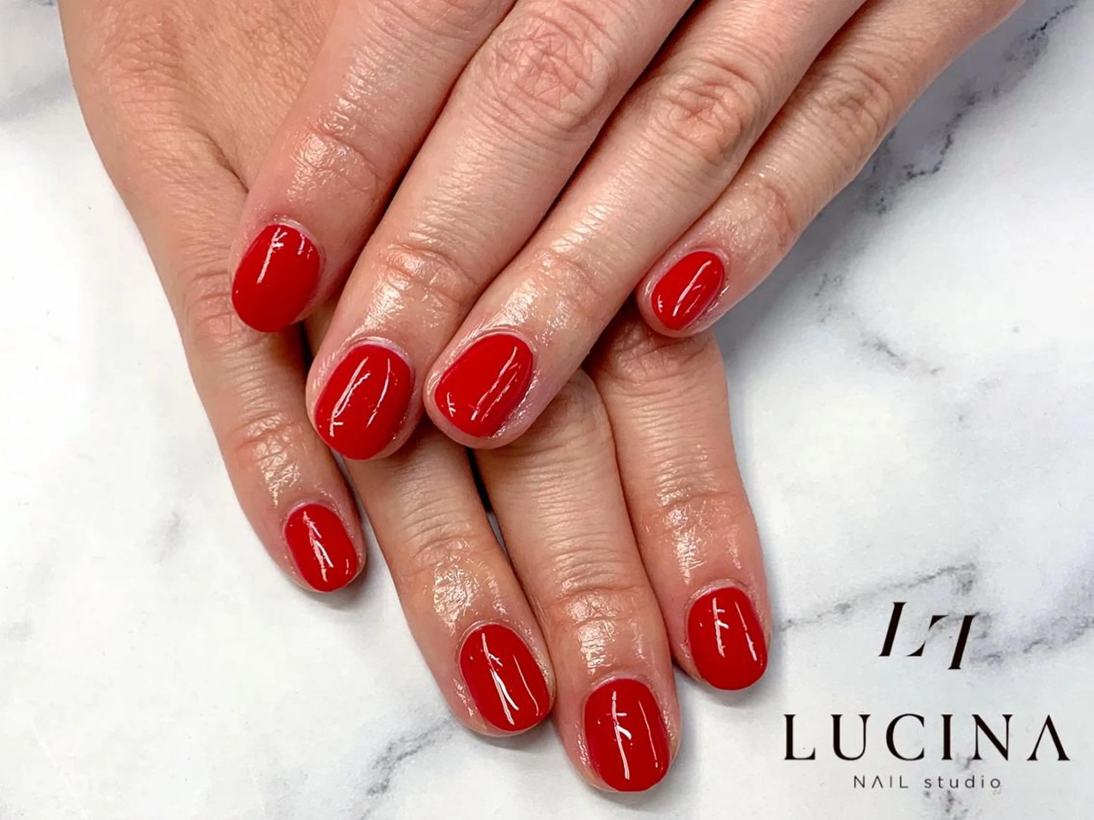 ネイル ワンカラーネイル シンプルネイル 新橋 ルキナ スタッフのネイルデザイン