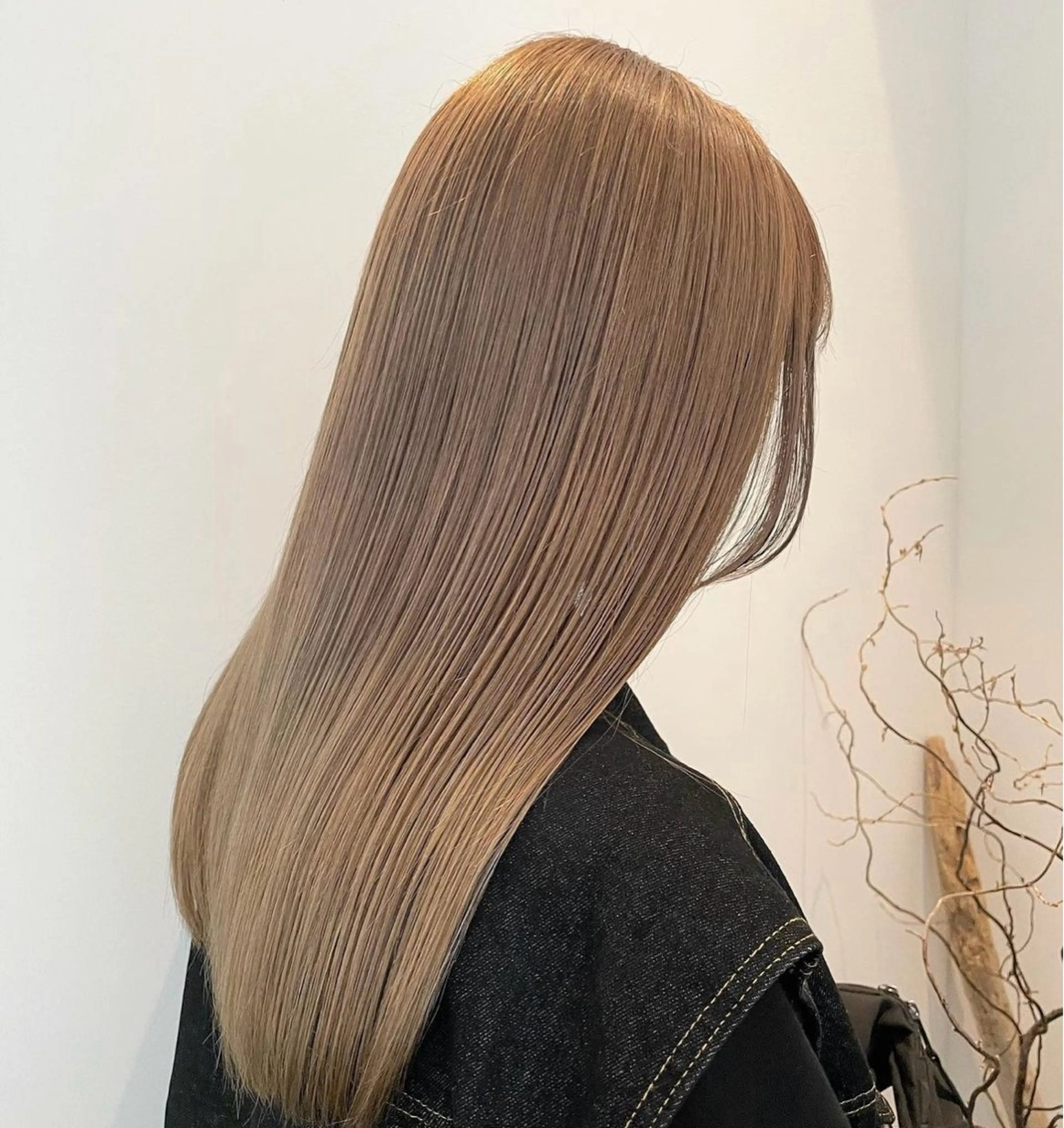 ロング カラー パーマ ヘアカラー トリートメント 新宿/透明感カラー/ 髪質改善/桜良のヘアスタイル