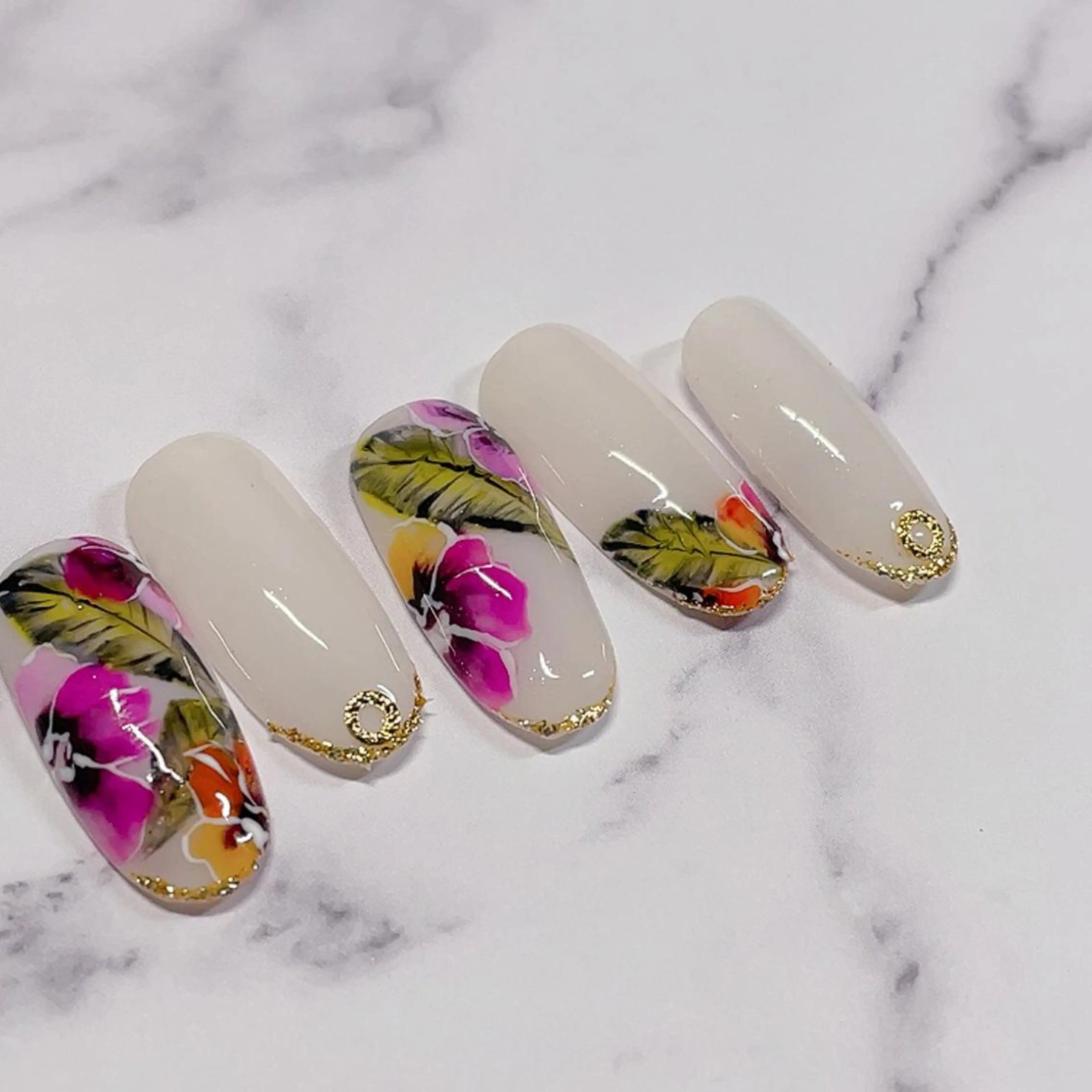 ネイル フラワーネイル 奥園 良恵のネイルデザイン