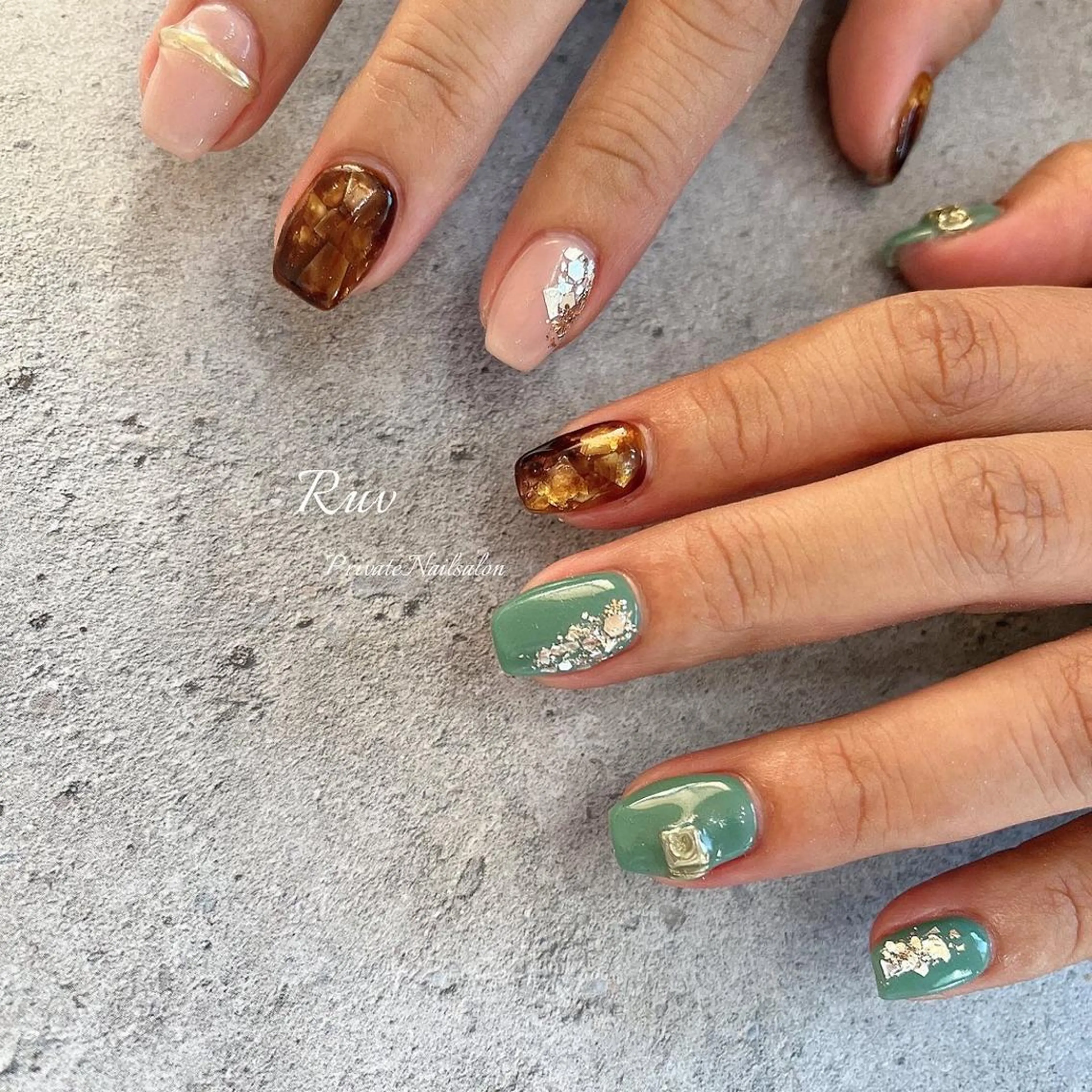 ネイル ハンドネイル プライベート ネイルサロン　ルヴのネイルデザイン