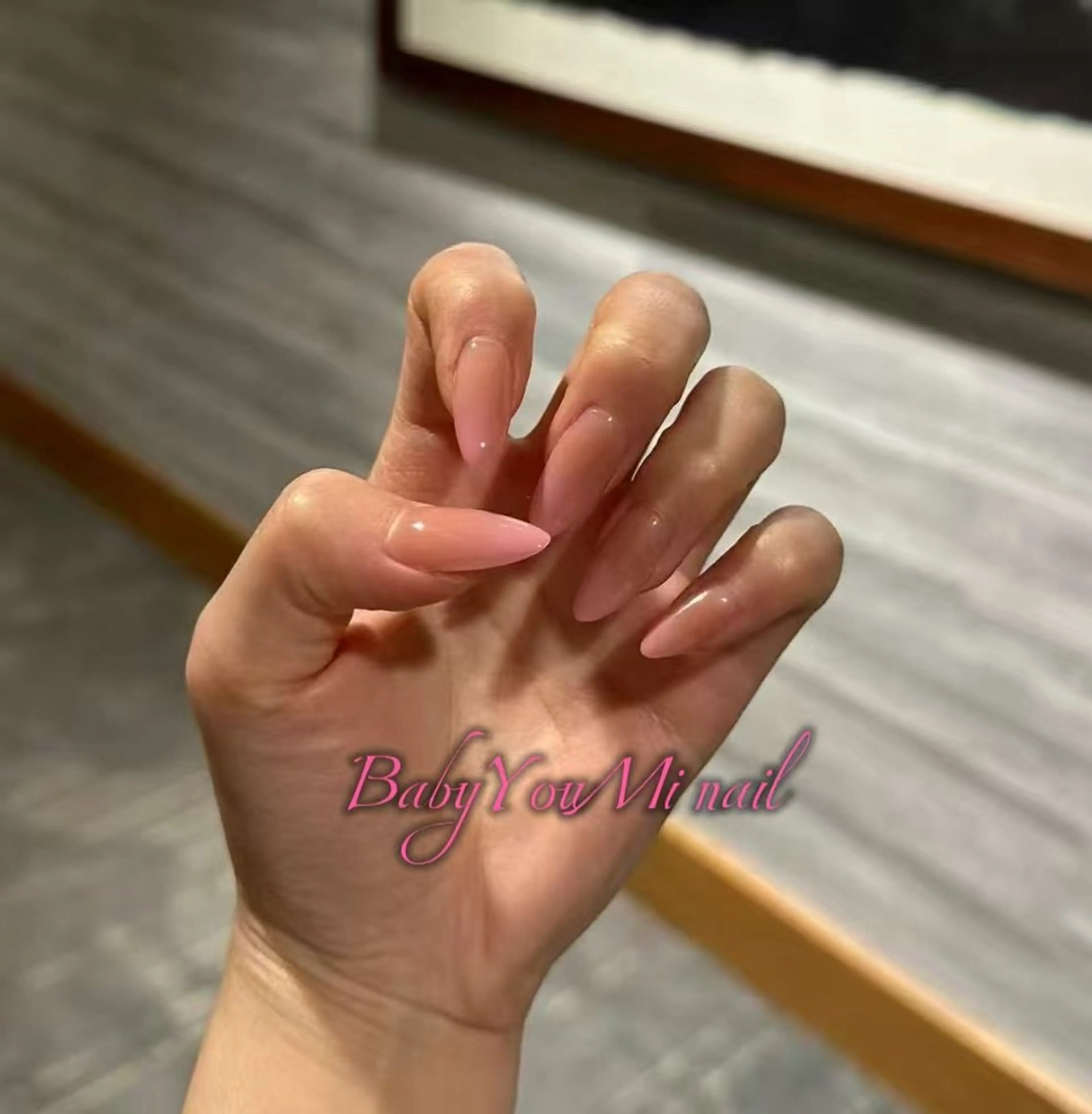 ネイル オーロラネイル フラワーネイル フットネイル フレンチネイル ジェルネイル ハンドネイル Oomiya 服部のネイルデザイン