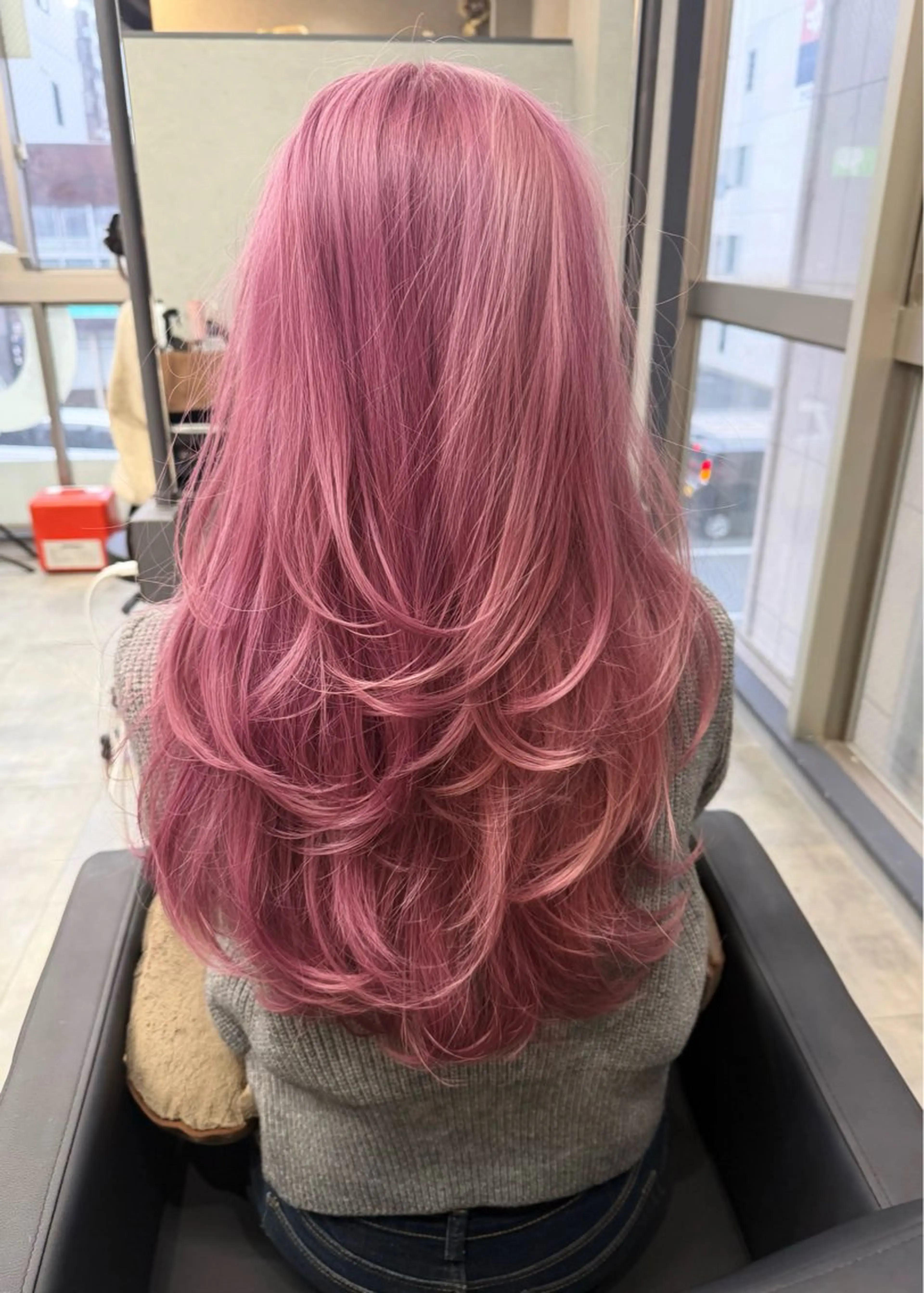 カラー 北川 璃並のヘアスタイル