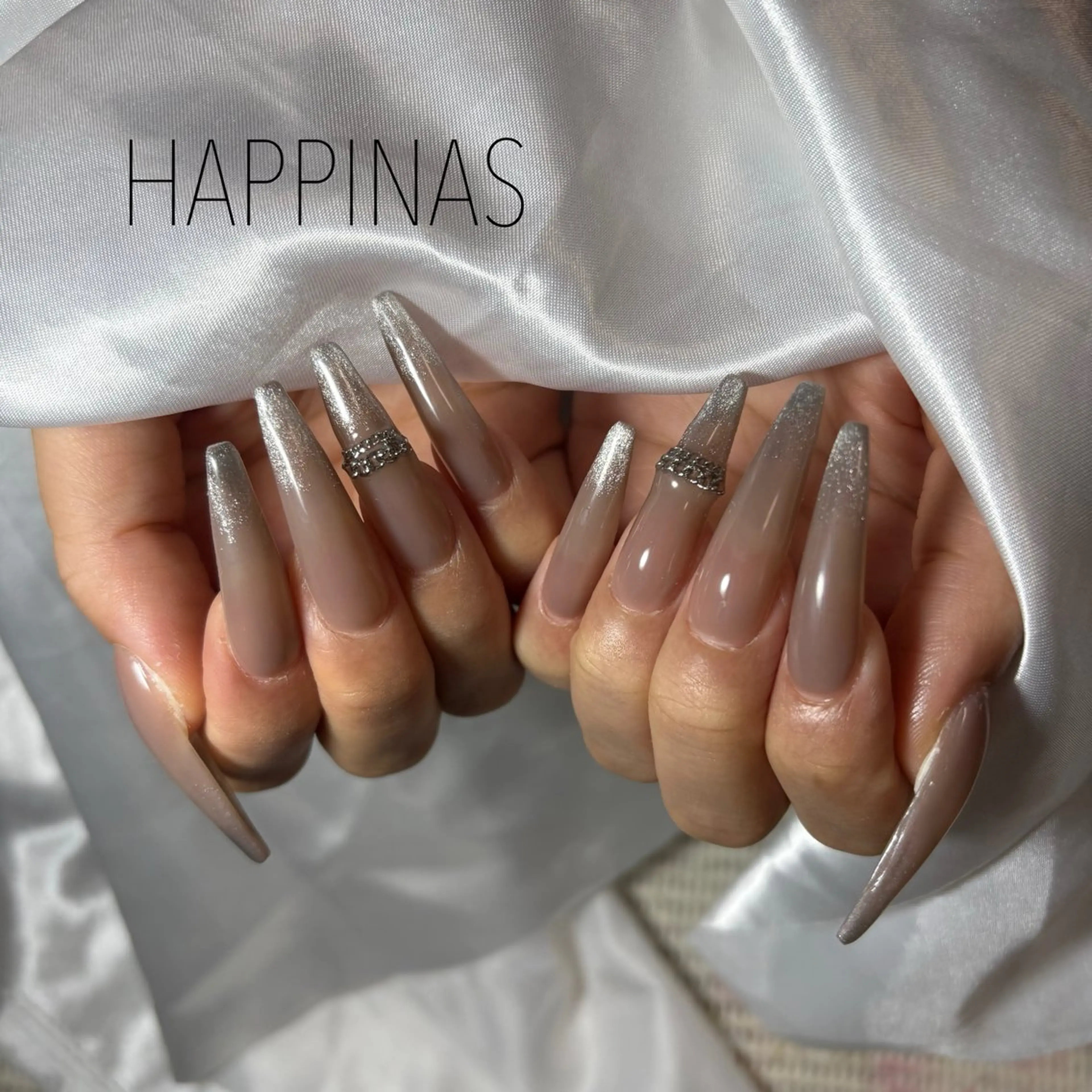 ネイル ロングネイル ハンドネイル HAPPINAS kotomiのネイルデザイン