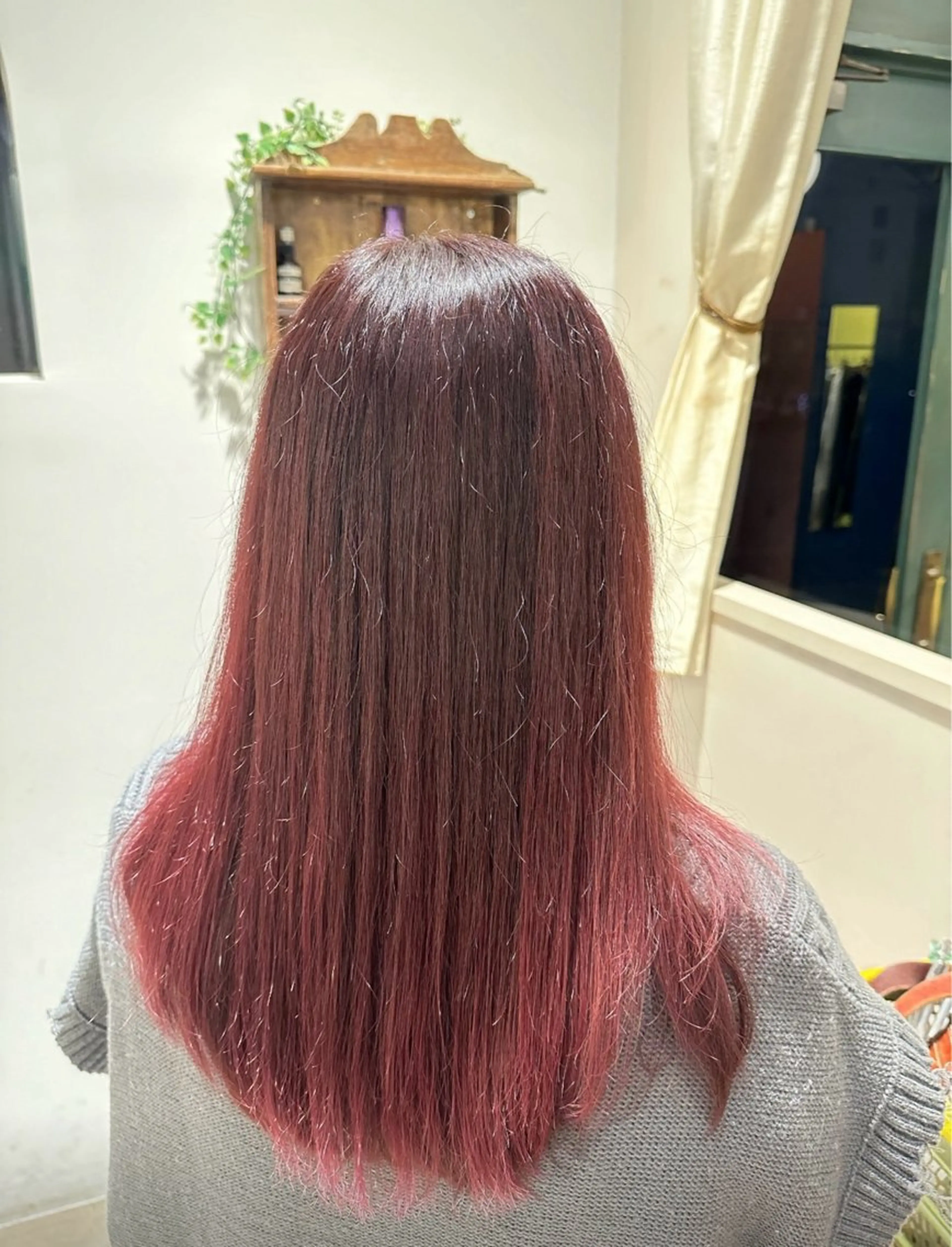 セミロング カラー ピンクカラー レッドカラー 【echelle】 あむのヘアスタイル