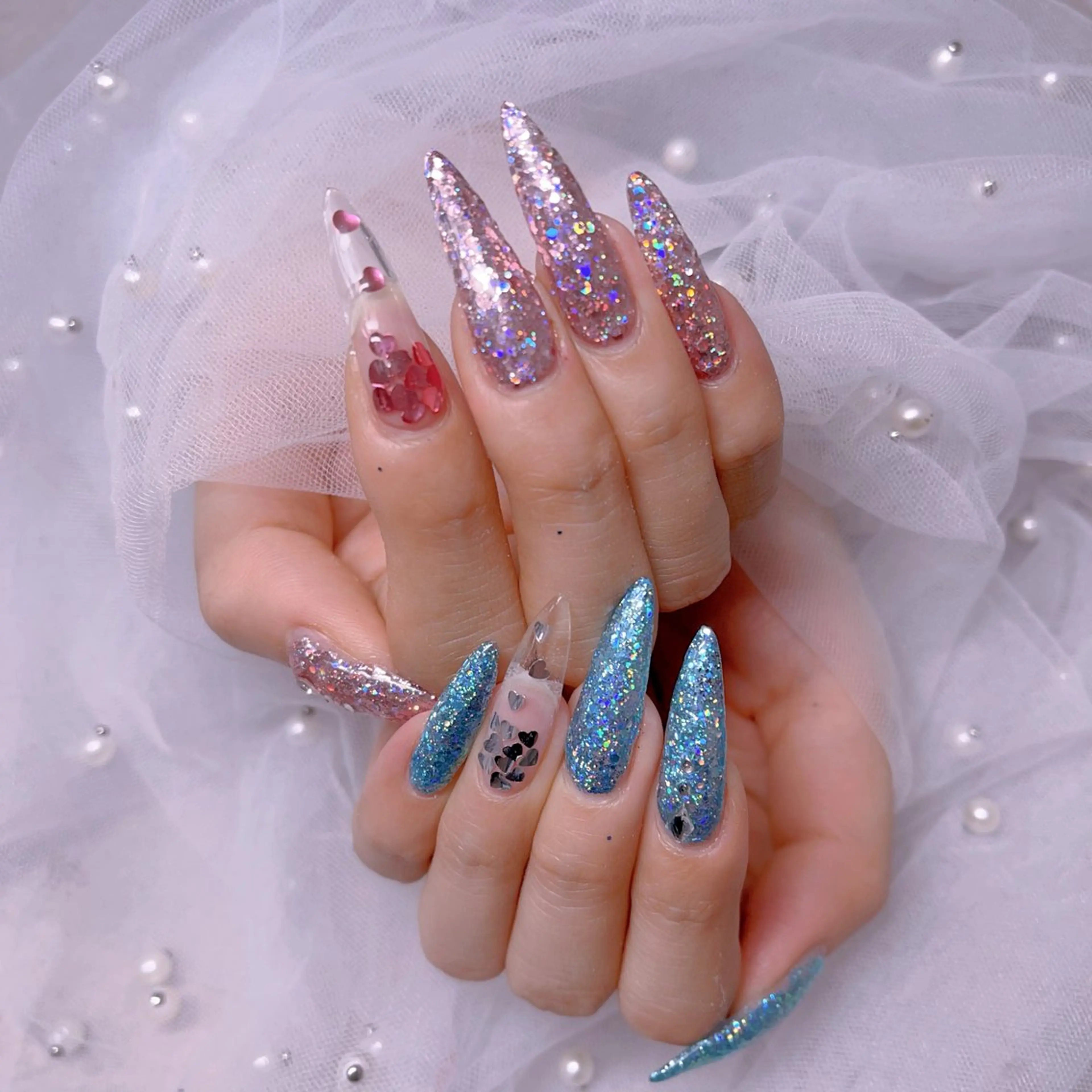 メンズ ネイル アートネイル フレンチネイル ジェルネイル キラキラネイル パラジェル Bloom スカルプ専門店のネイルデザイン