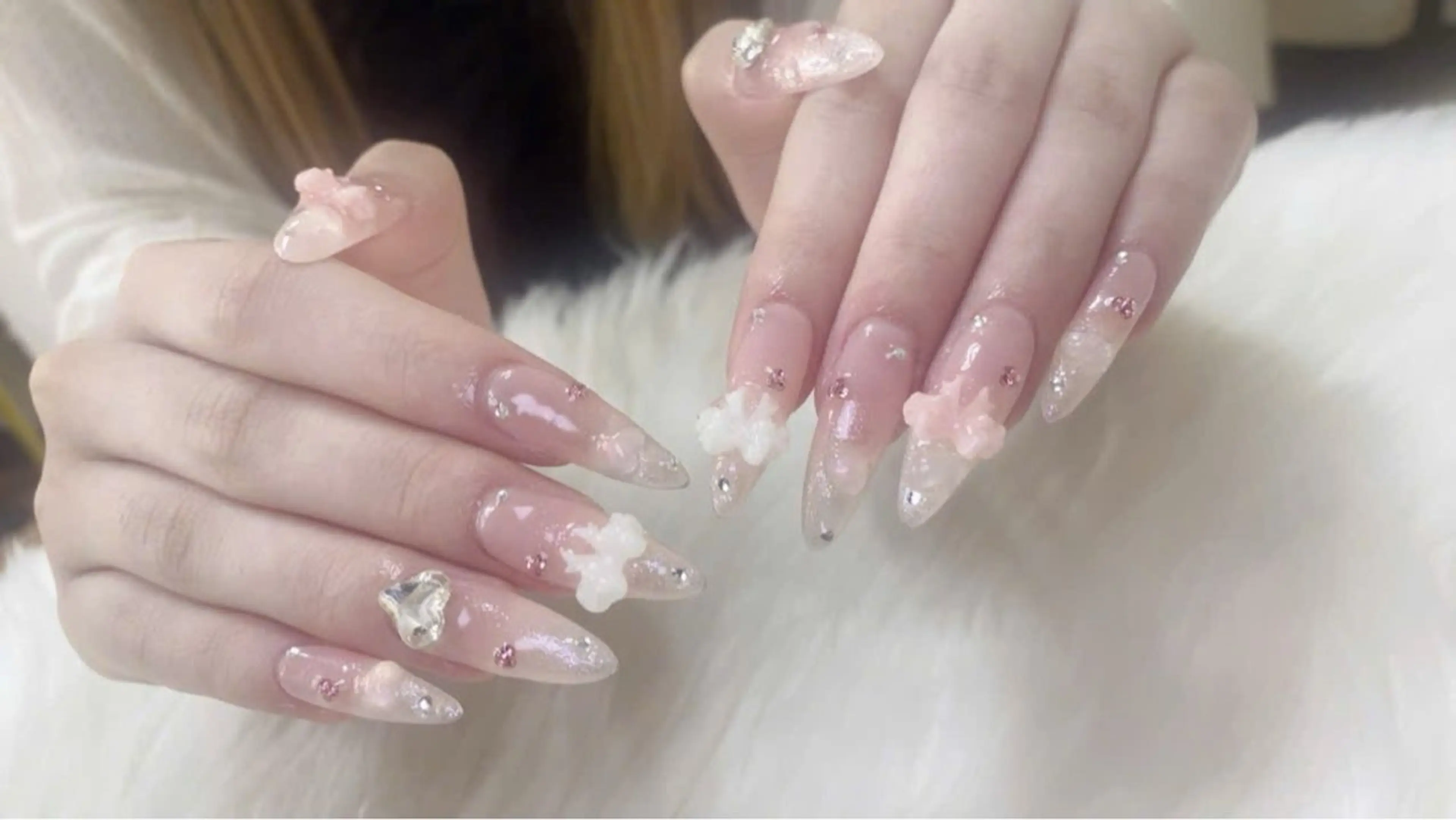 ネイル フレンチネイル グラデーション 韓国ネイル マグネットネイル ニュアンスネイル ハンドネイル Squen Nail 【持ち込みOK】のネイルデザイン