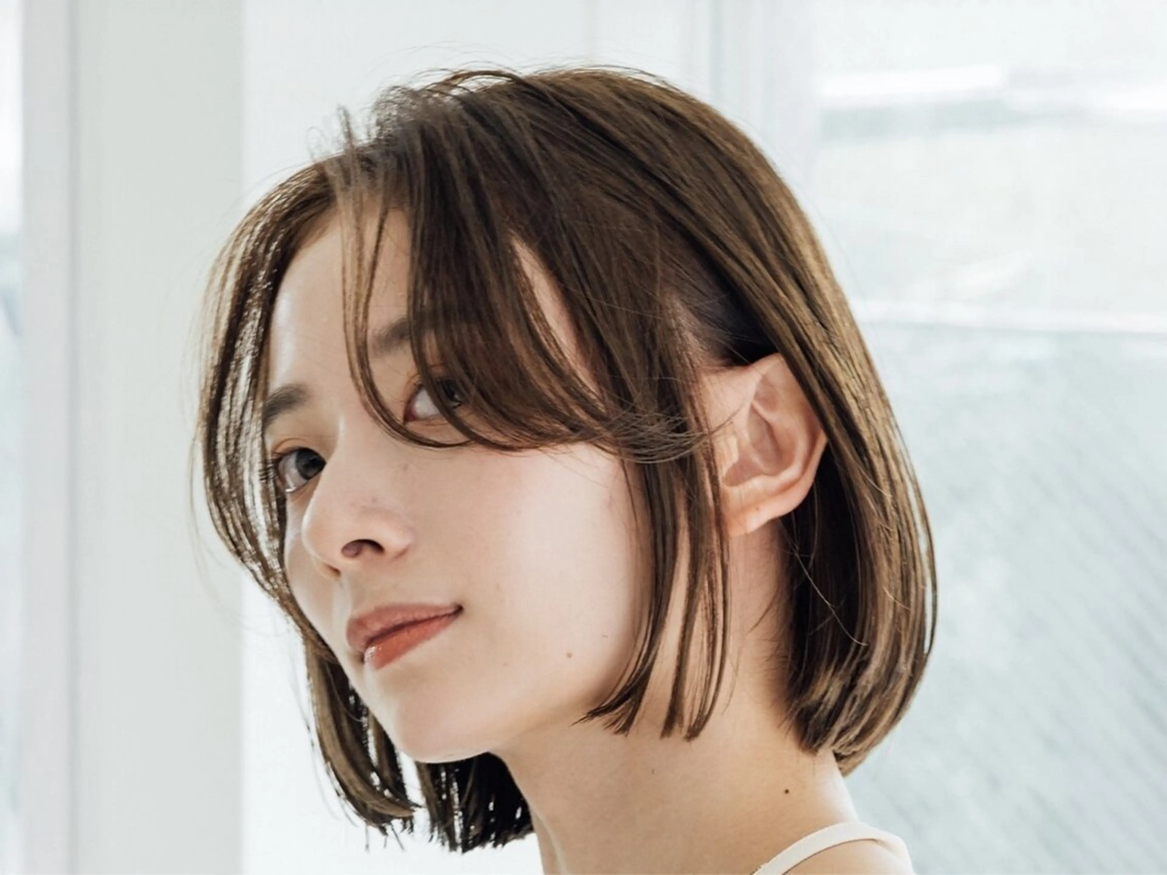 カラー 塔尾 真那のヘアスタイル