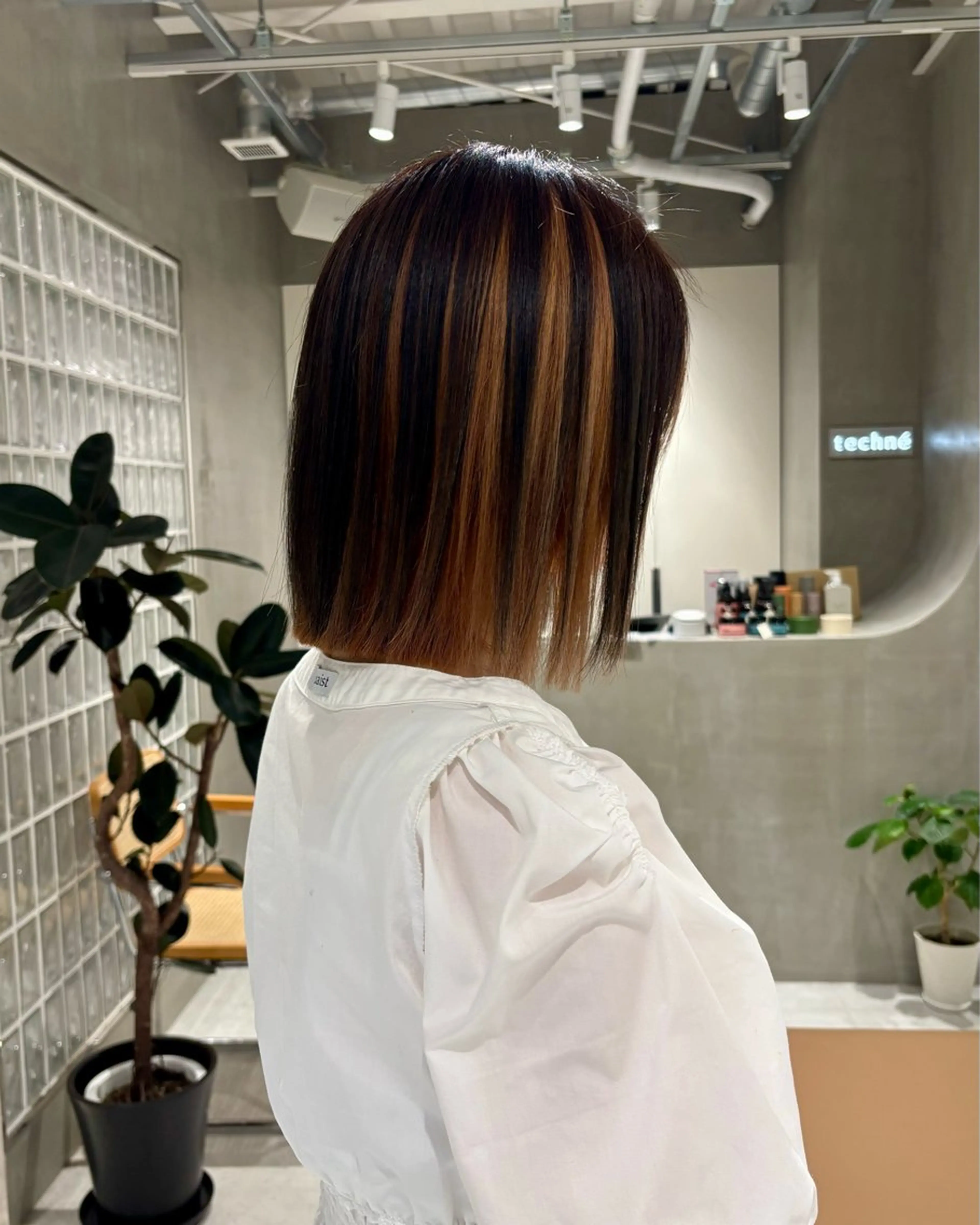 カラー 塔尾 真那のヘアスタイル