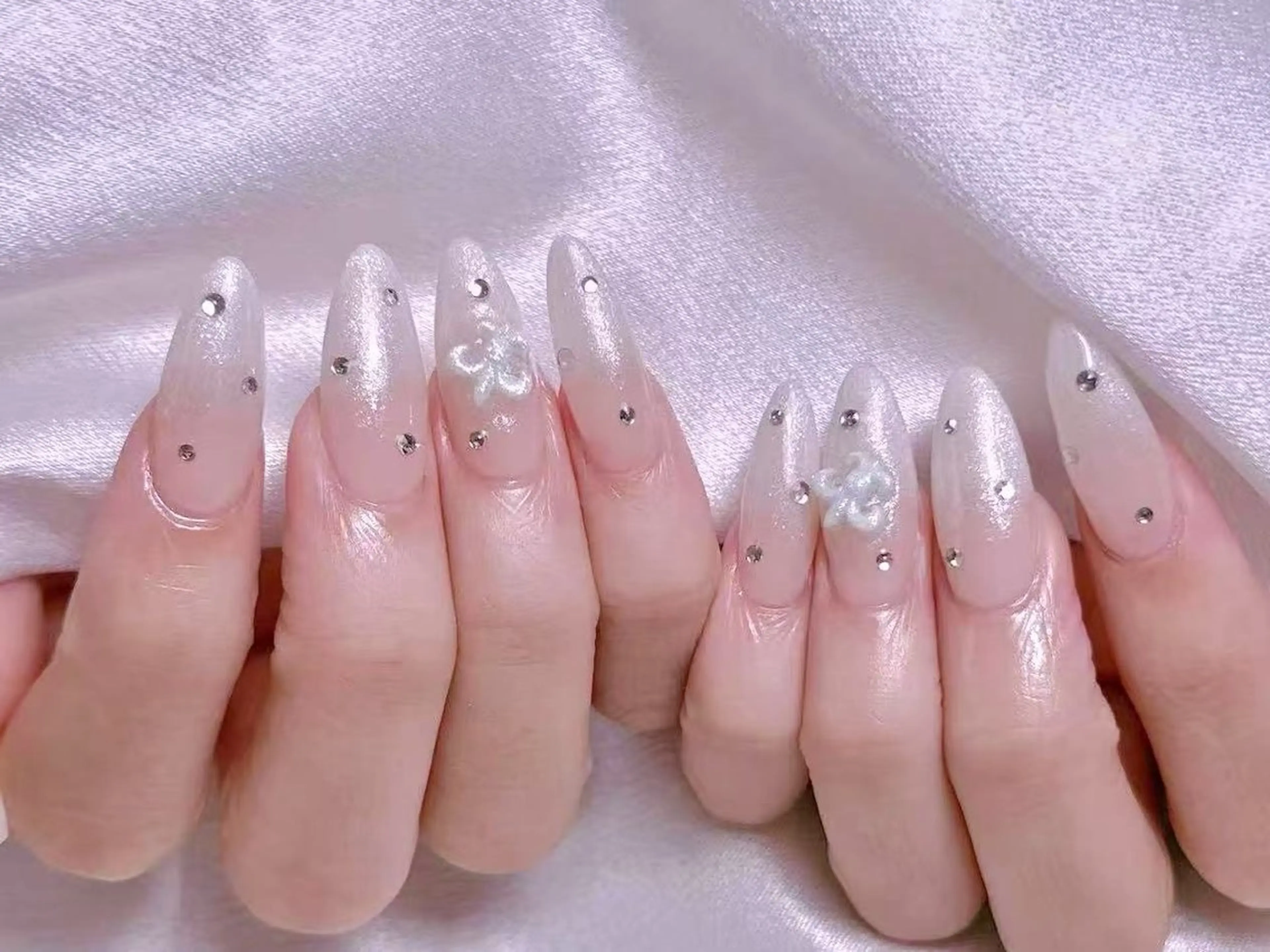 ネイル ハンドネイル ハンドケア リン リンのネイルデザイン