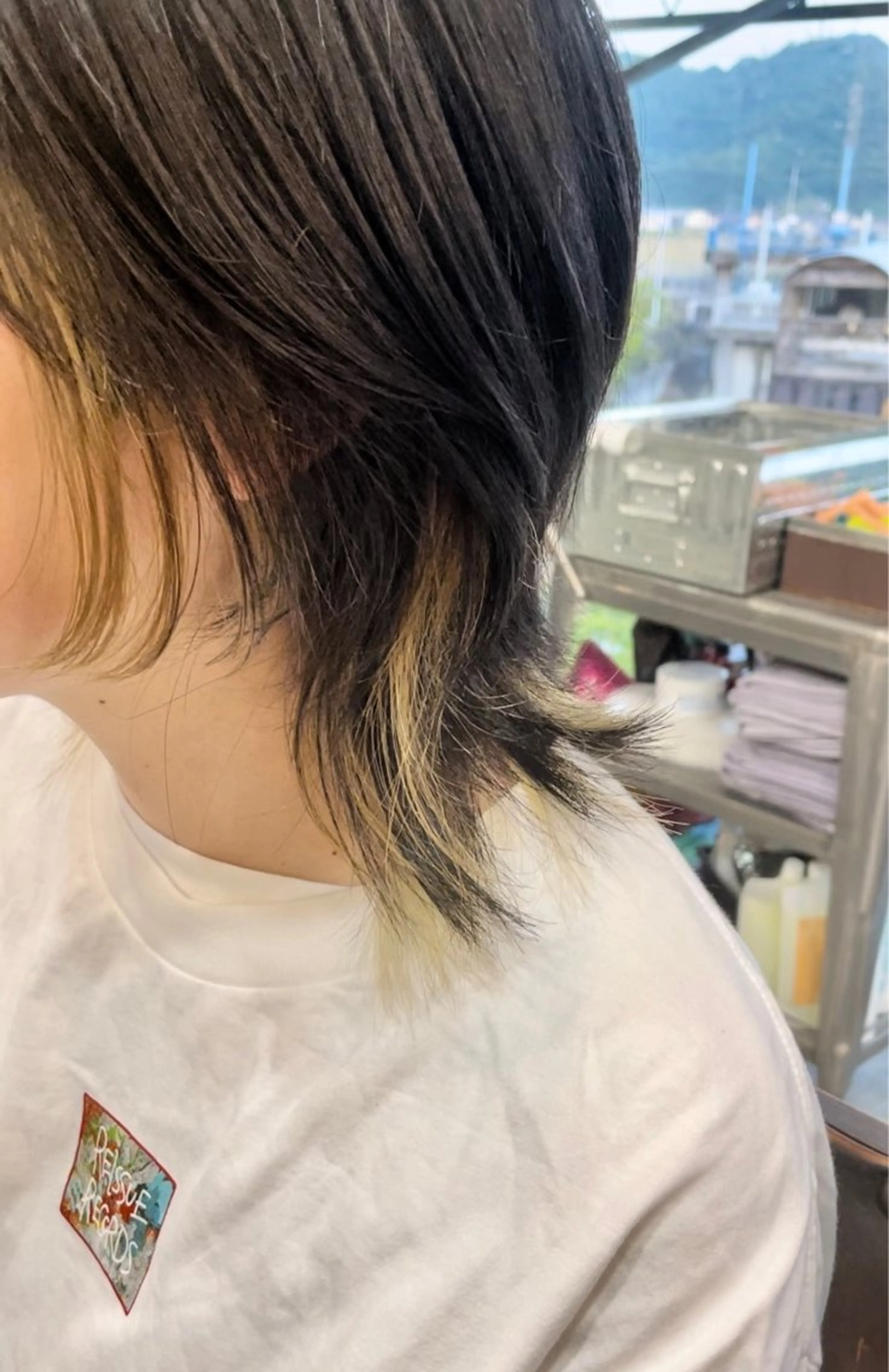 ミディアム カラー 岡田 恭明のヘアスタイル