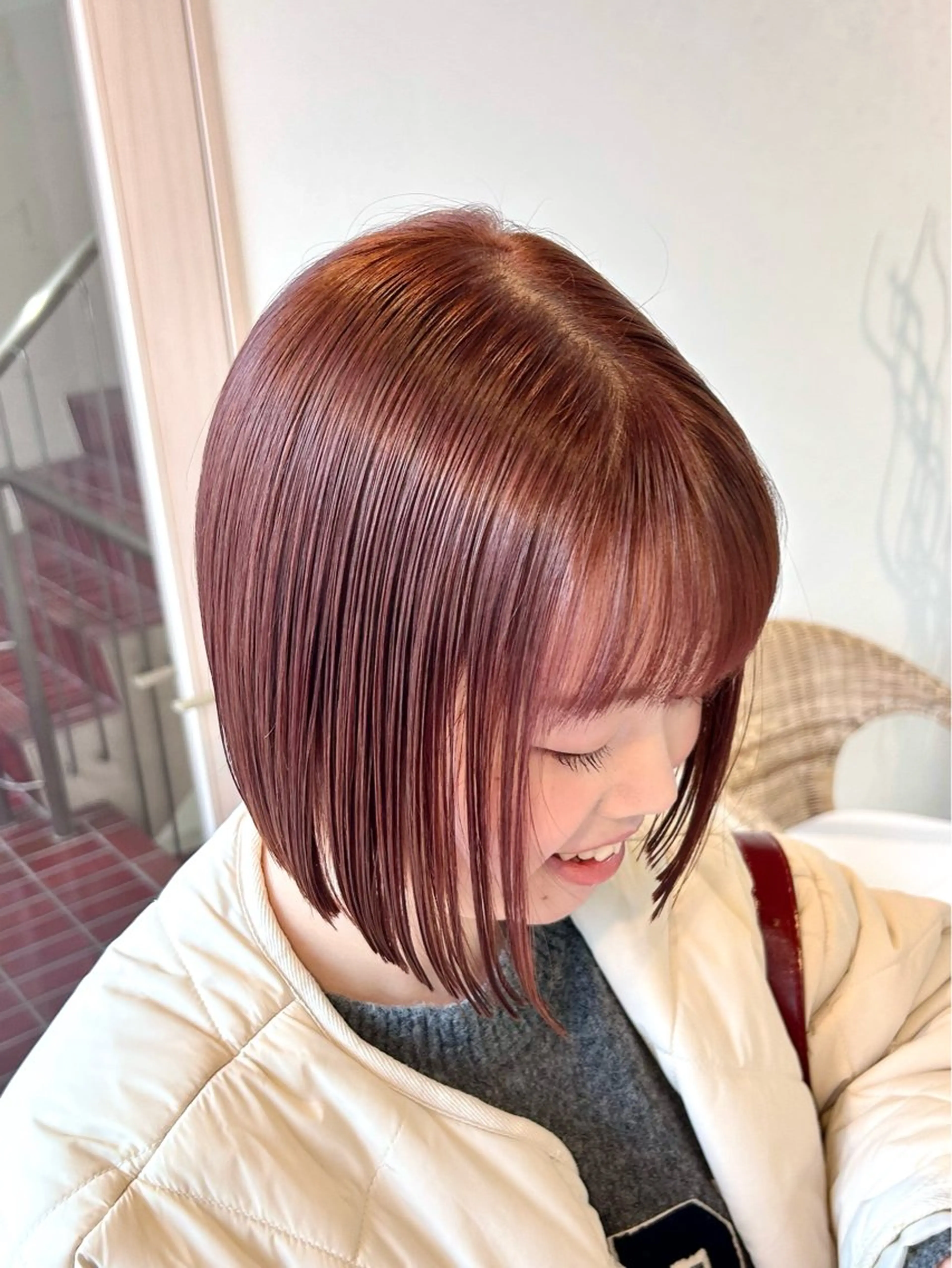 ミディアム カラー ブリーチ ブラウンカラー ブリーチなしカラー ピンクカラー ピンクブラウン カット ヘアカラー トリートメント 艶カラー/レイヤー/ ハイトーン/まなみのヘアスタイル