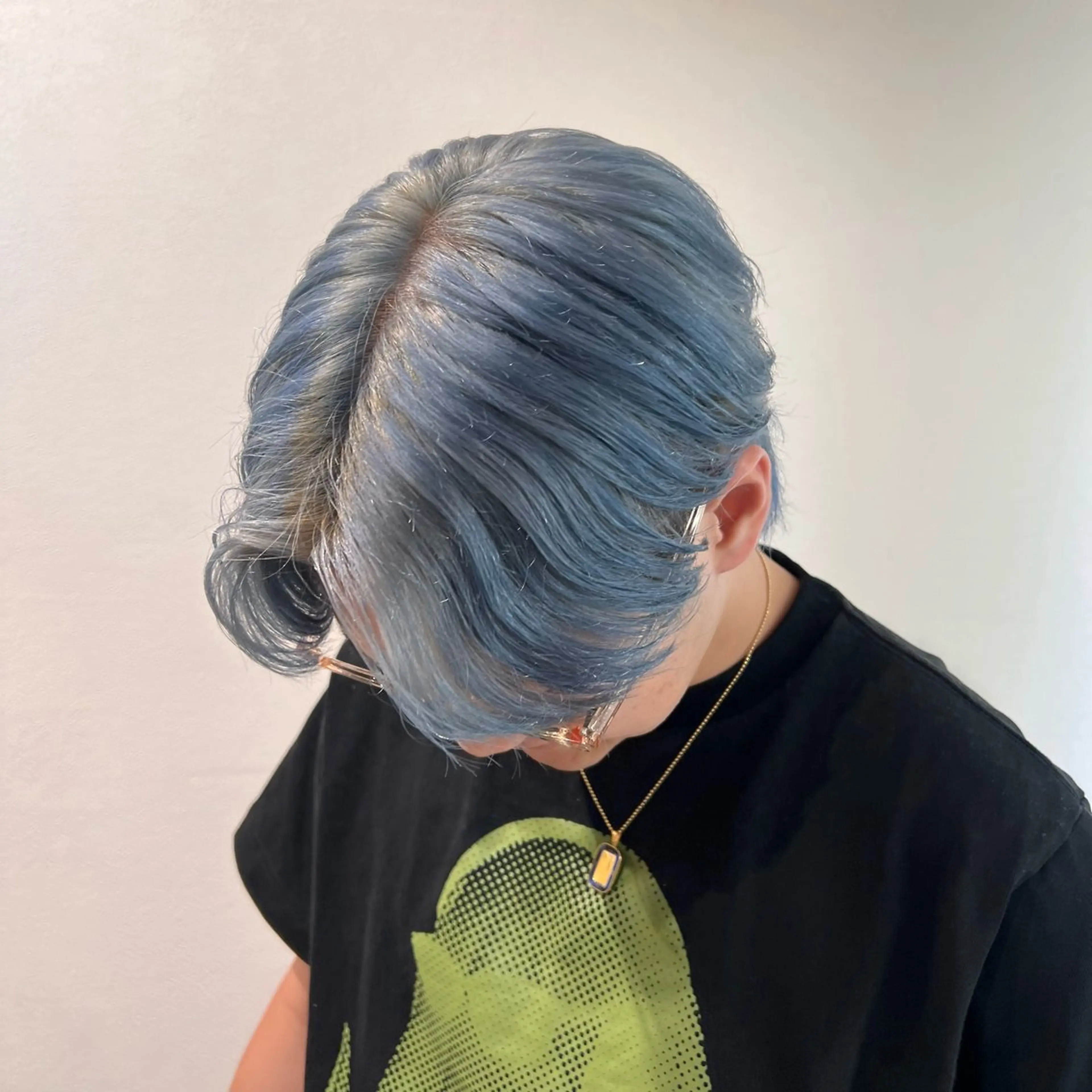 ショート カラー メンズ メンズブリーチ メンズハイトーン メンズインナーカラー メンズ韓国風 マッシュ カット 𝙎𝙚𝙞𝙧𝙖 ☆カット/パーマのヘアスタイル