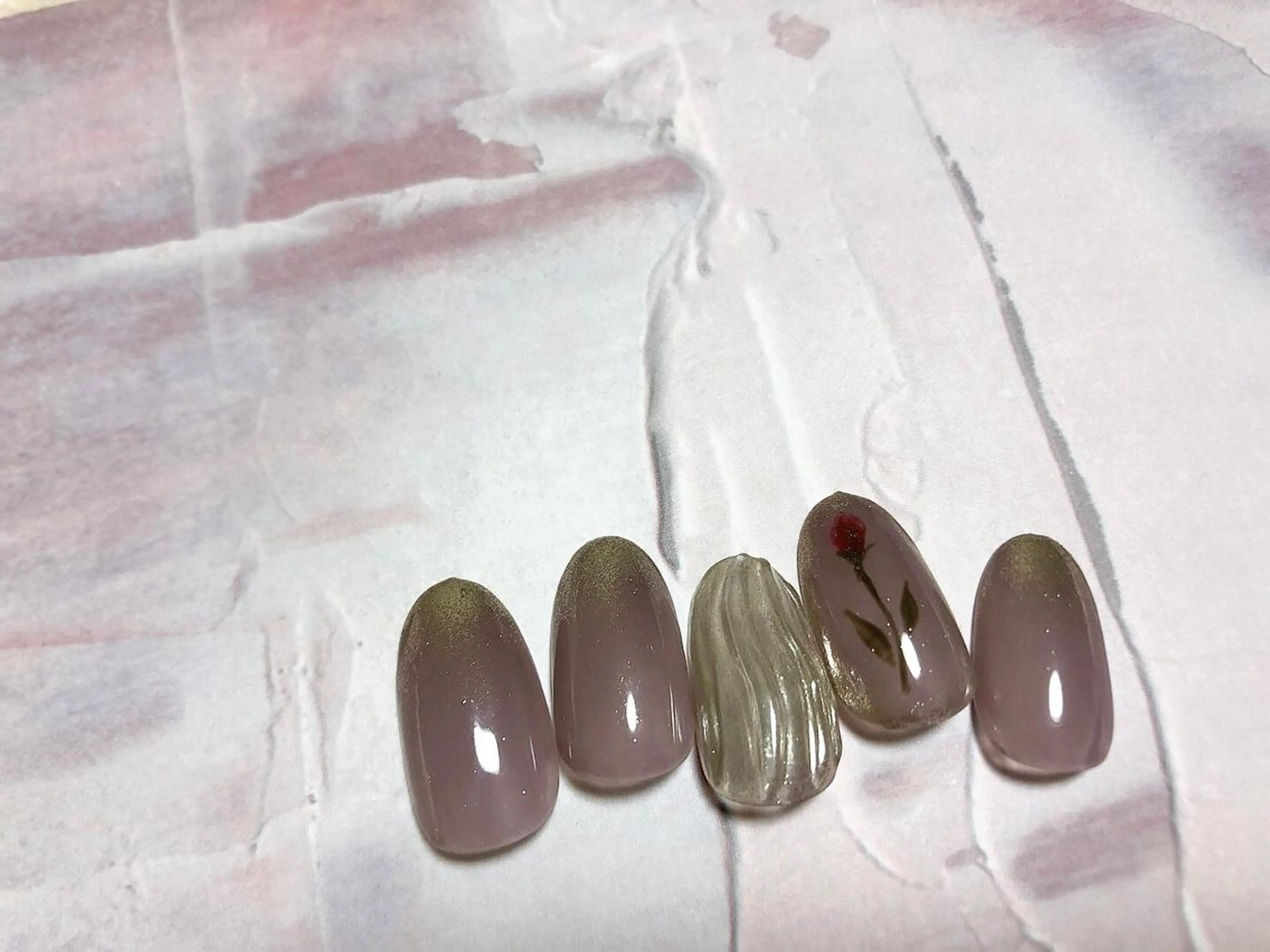 ネイル mogunail &blowのネイルデザイン