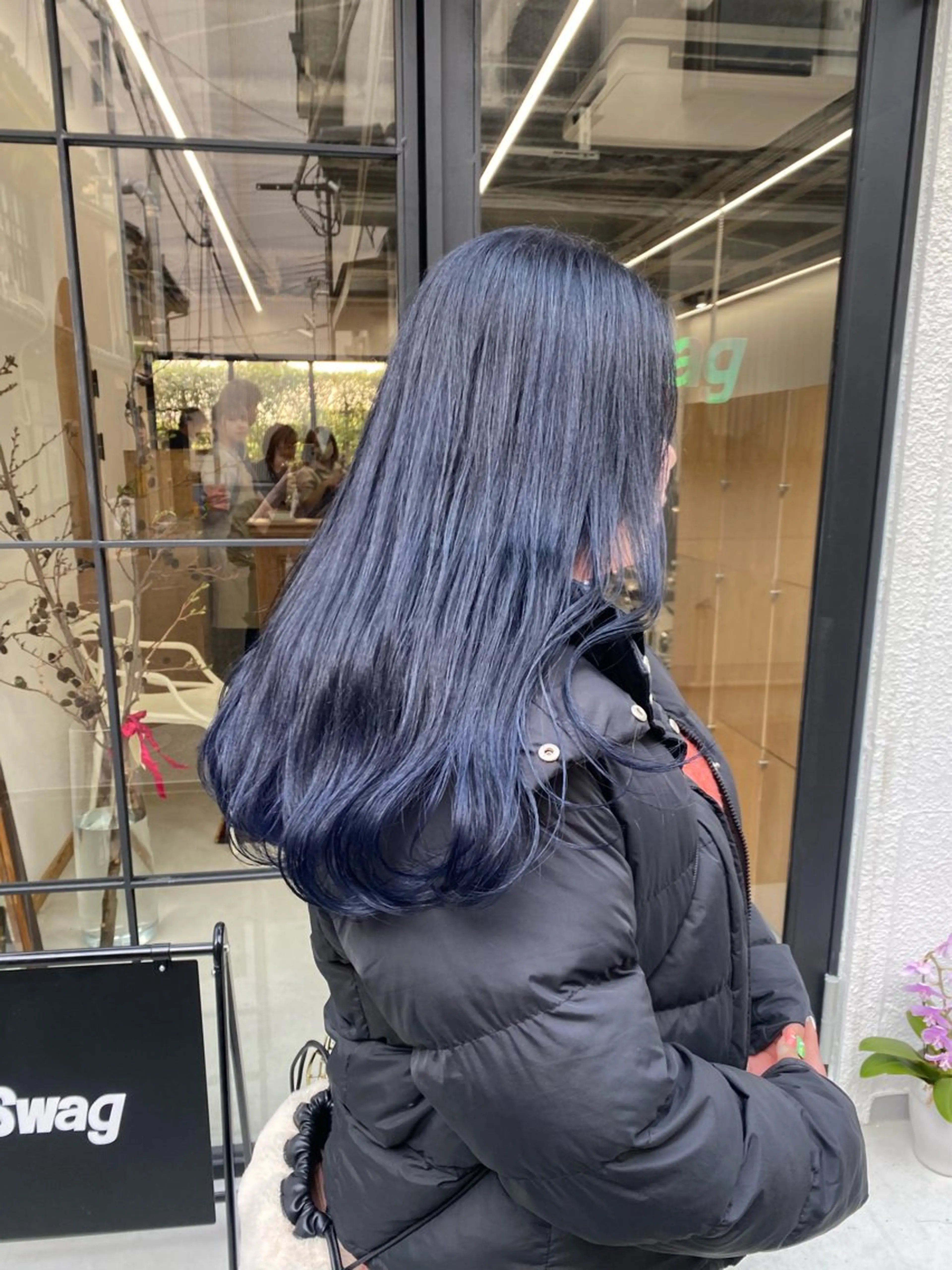 セミロング カラー ヘアアレンジ ブリーチ ブルーカラー ネイビーカラー カット ヘアカラー トリートメント ハル🌸柔色/ ブリーチなし/艶髪のヘアスタイル