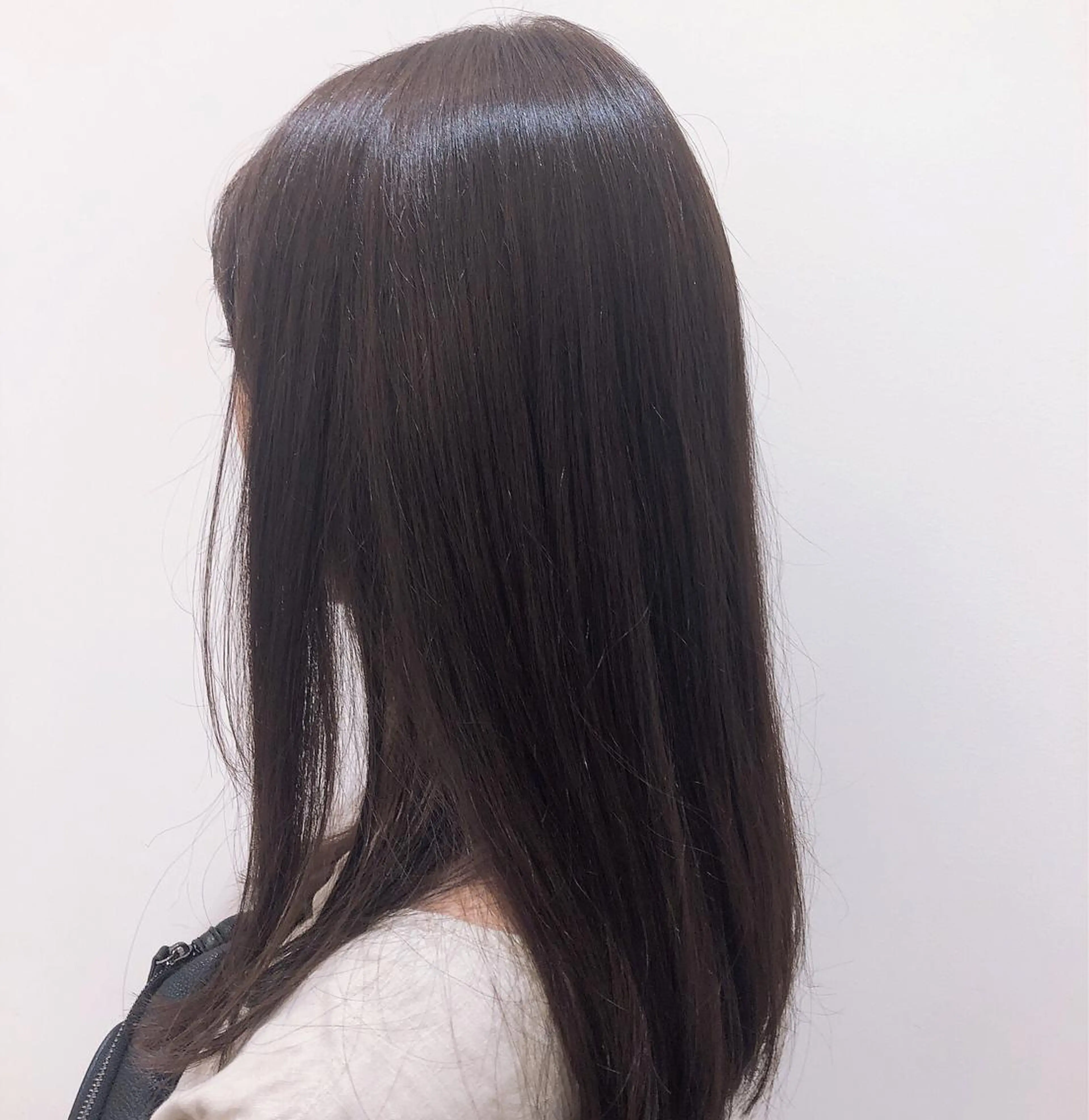 セミロング カラー トリートメント レイヤーカット/ ハイライト　千咲季のヘアスタイル