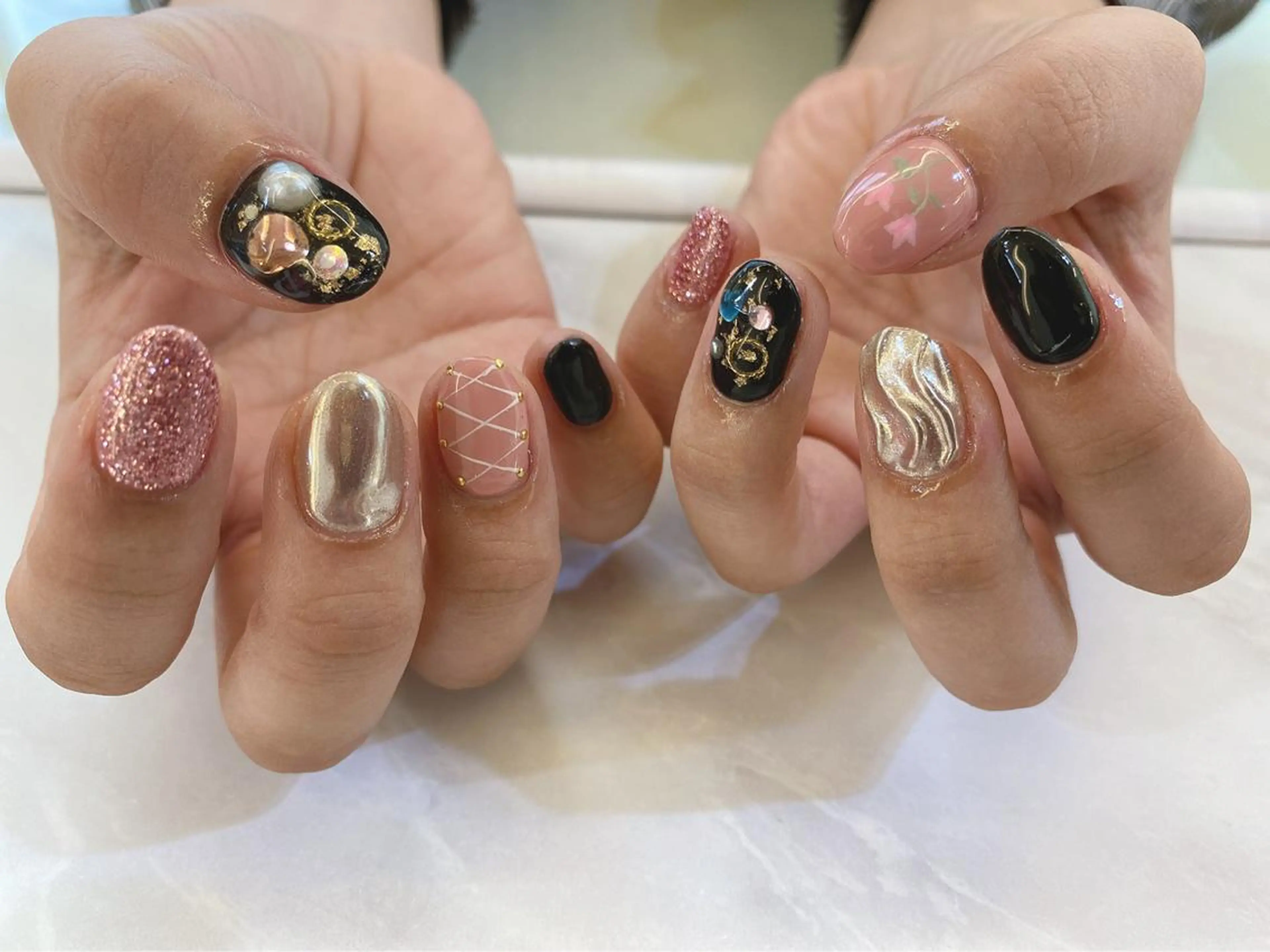 ネイル moana Aのマツエク・マツパデザイン