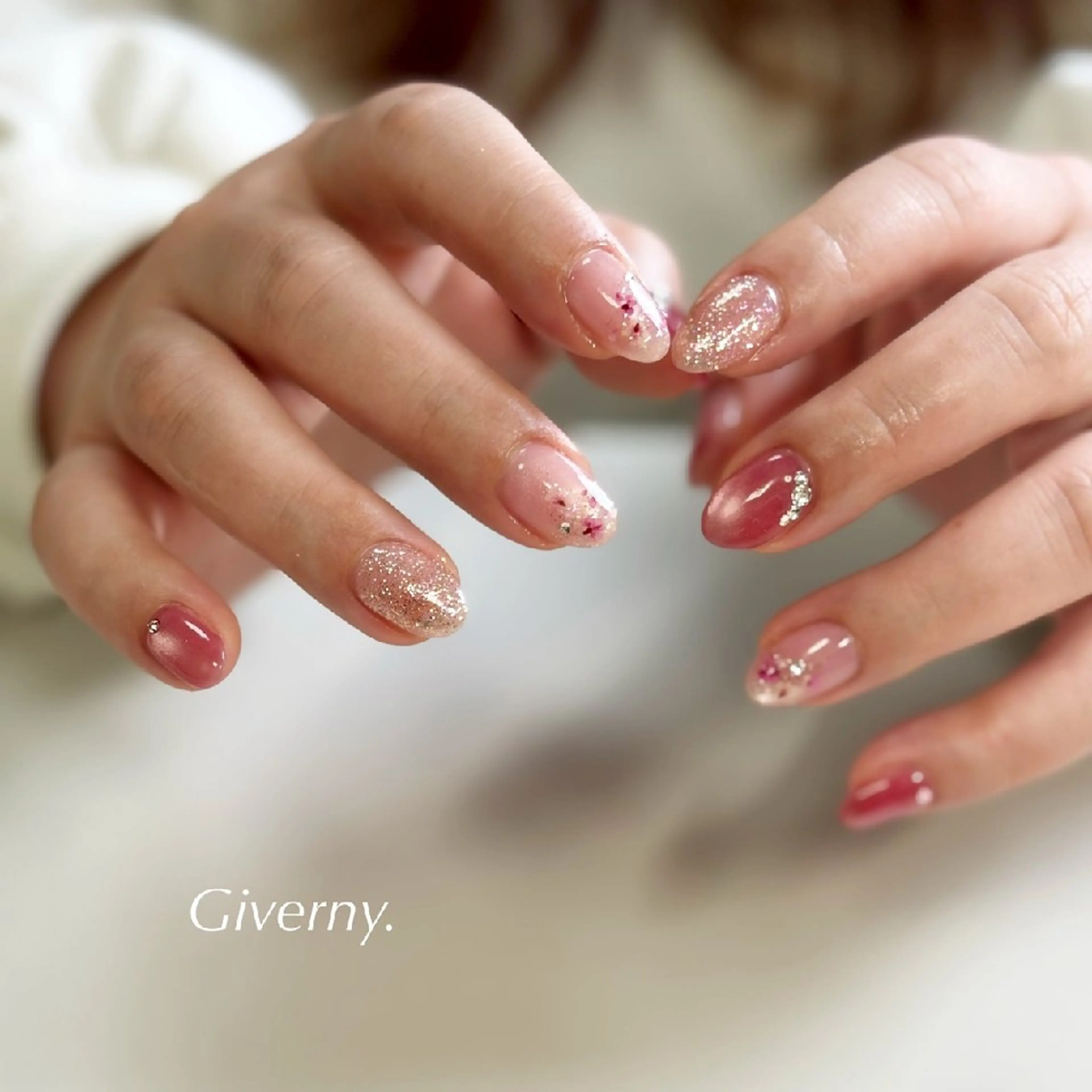 ネイル マグネットネイル 春ネイル ハンドネイル Giverny .のネイルデザイン