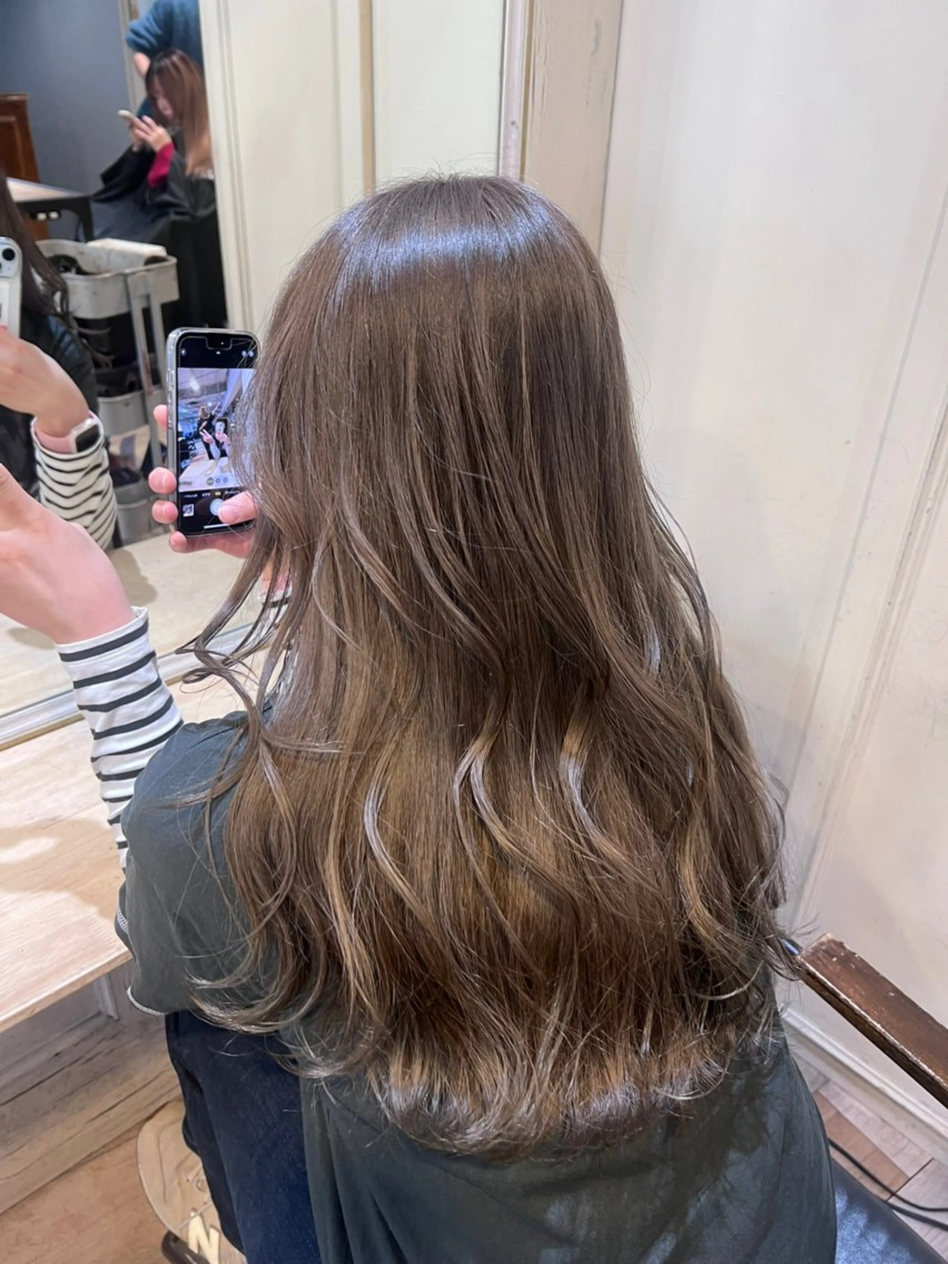 ロング カラー ブリーチ 透明感カラー カット ヘアカラー トリートメント 🌈デザインヘア職人 Kaede🌈のヘアスタイル