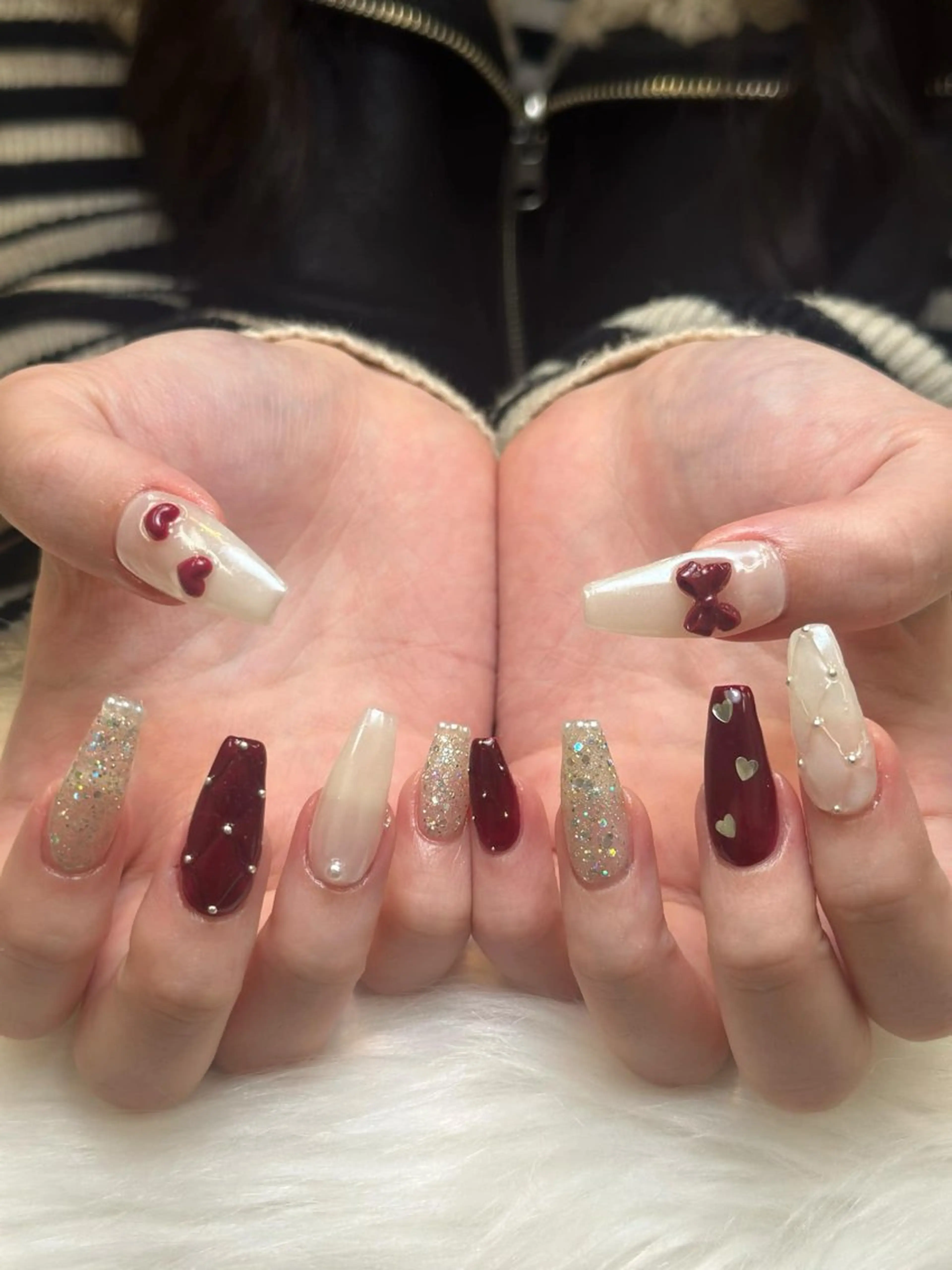 ネイル グラデーション キラキラネイル ワンカラーネイル 冬ネイル Jenn Nail Salonのネイルデザイン