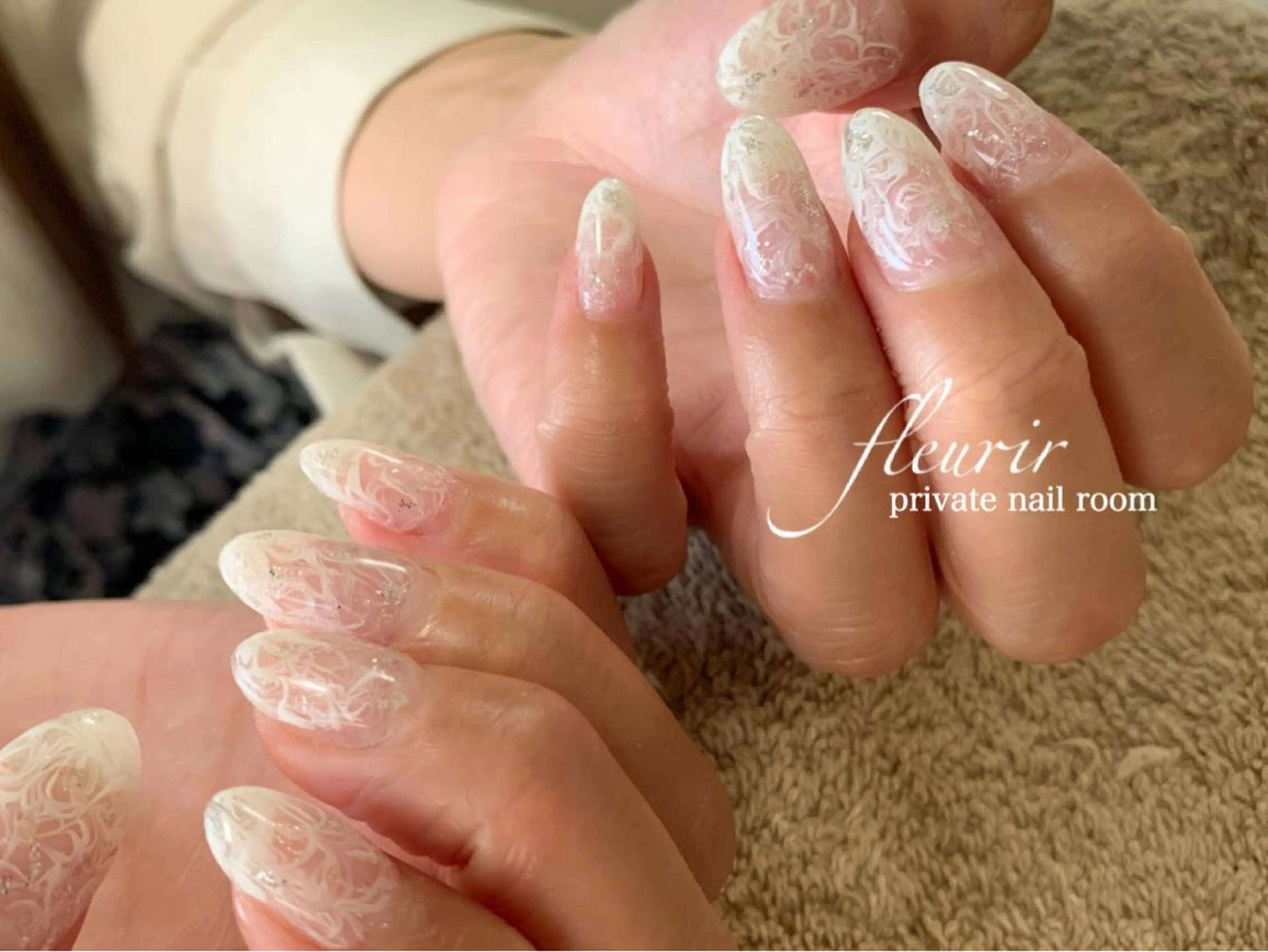 ネイル ラメ(グリッター) 大理石ネイル(マーブル) シルバー フルリール 【プライベートサロンのネイルデザイン