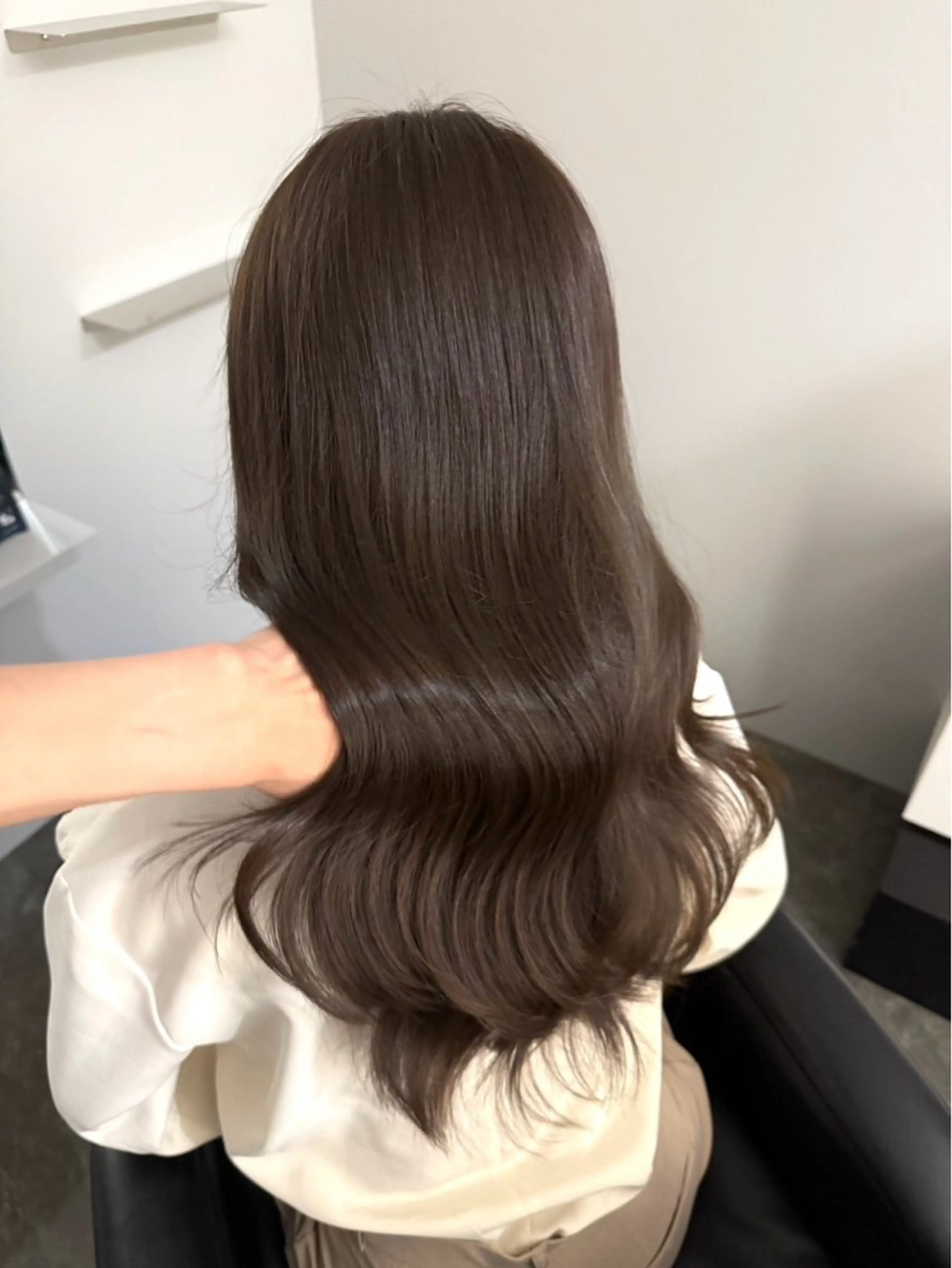 ロング カラー オリーブ/赤み消し 透明感/Akaneのヘアスタイル