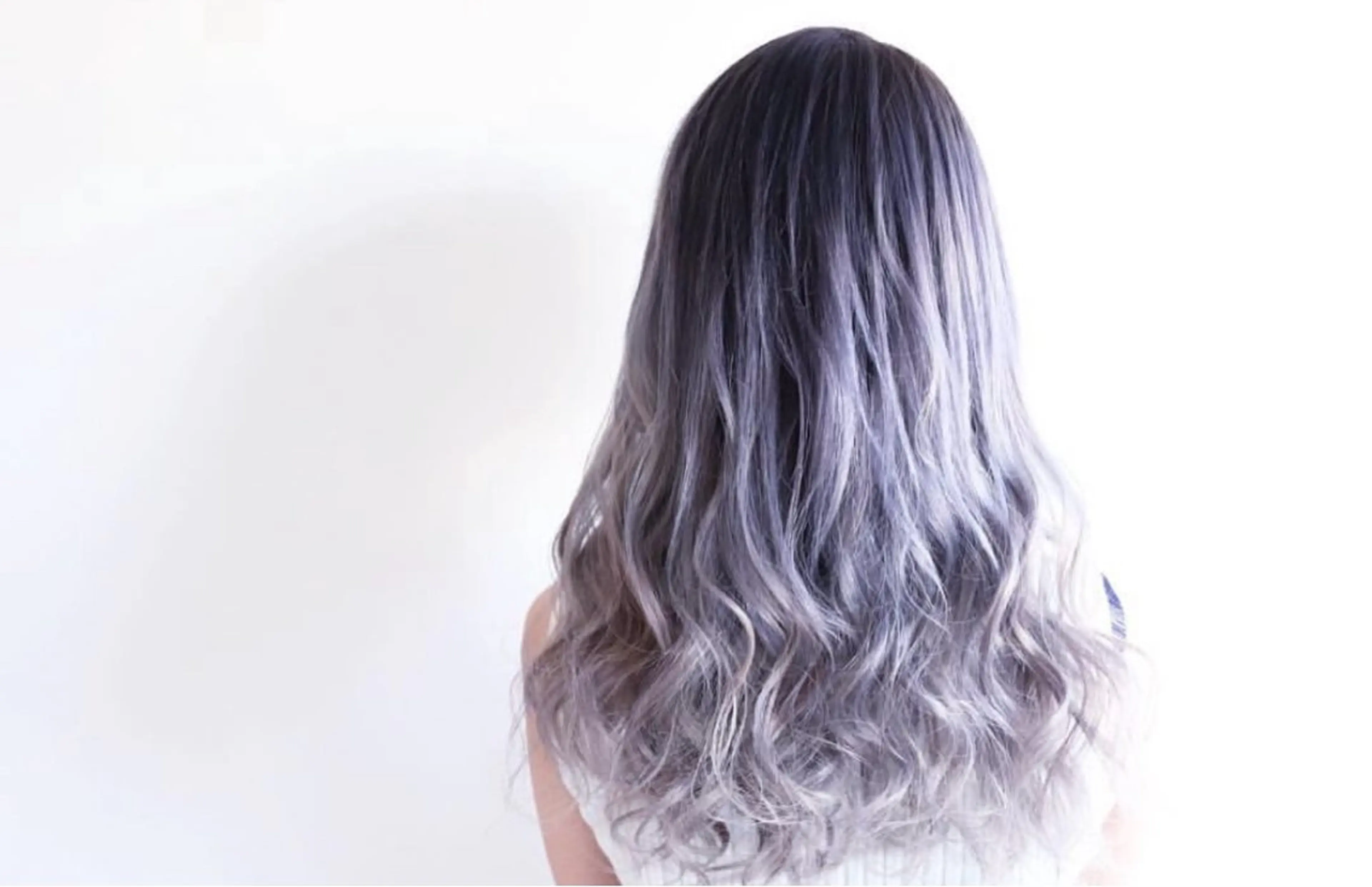 ロング 派手髪 美容師JUNのヘアスタイル