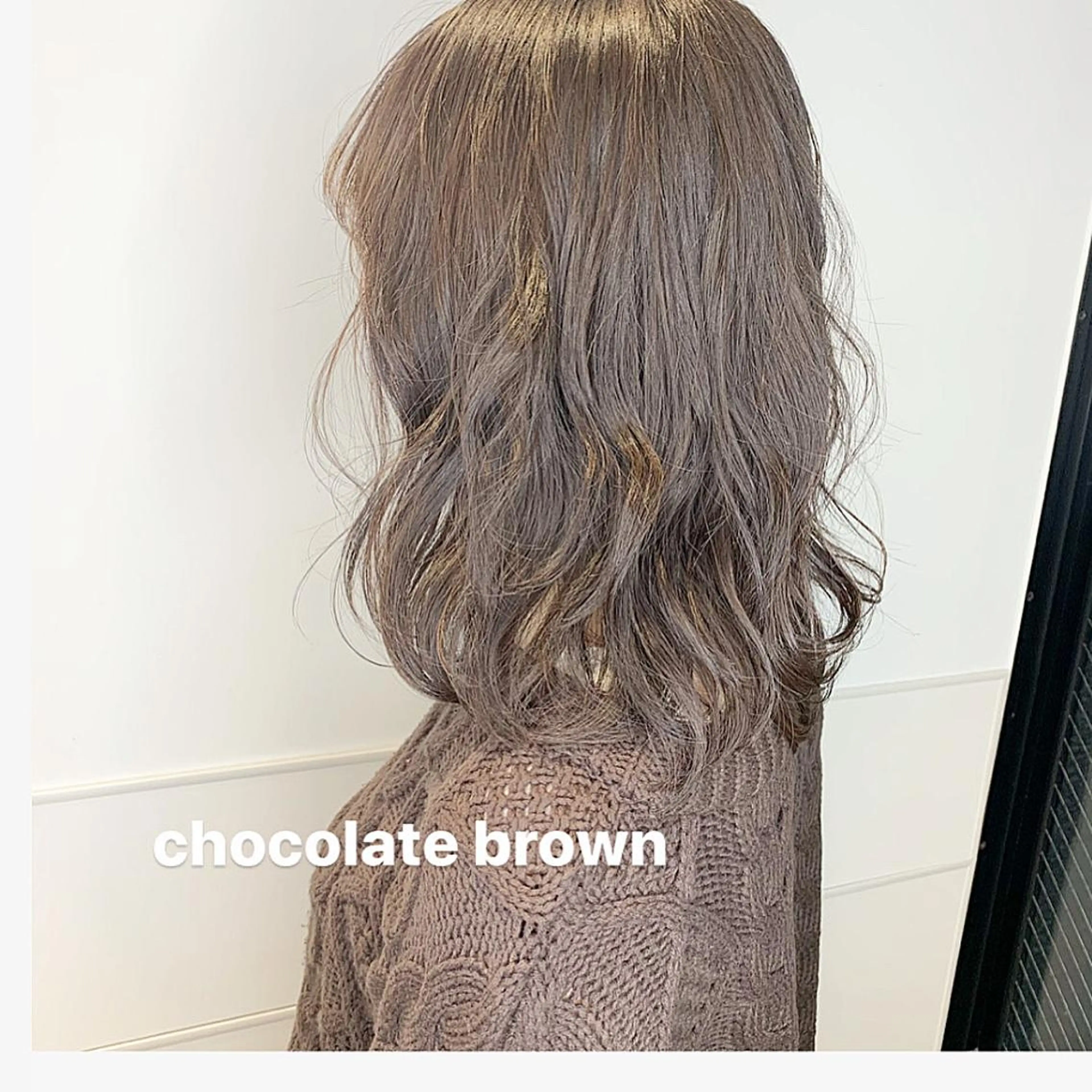 セミロング カラー Amelie yunのヘアスタイル