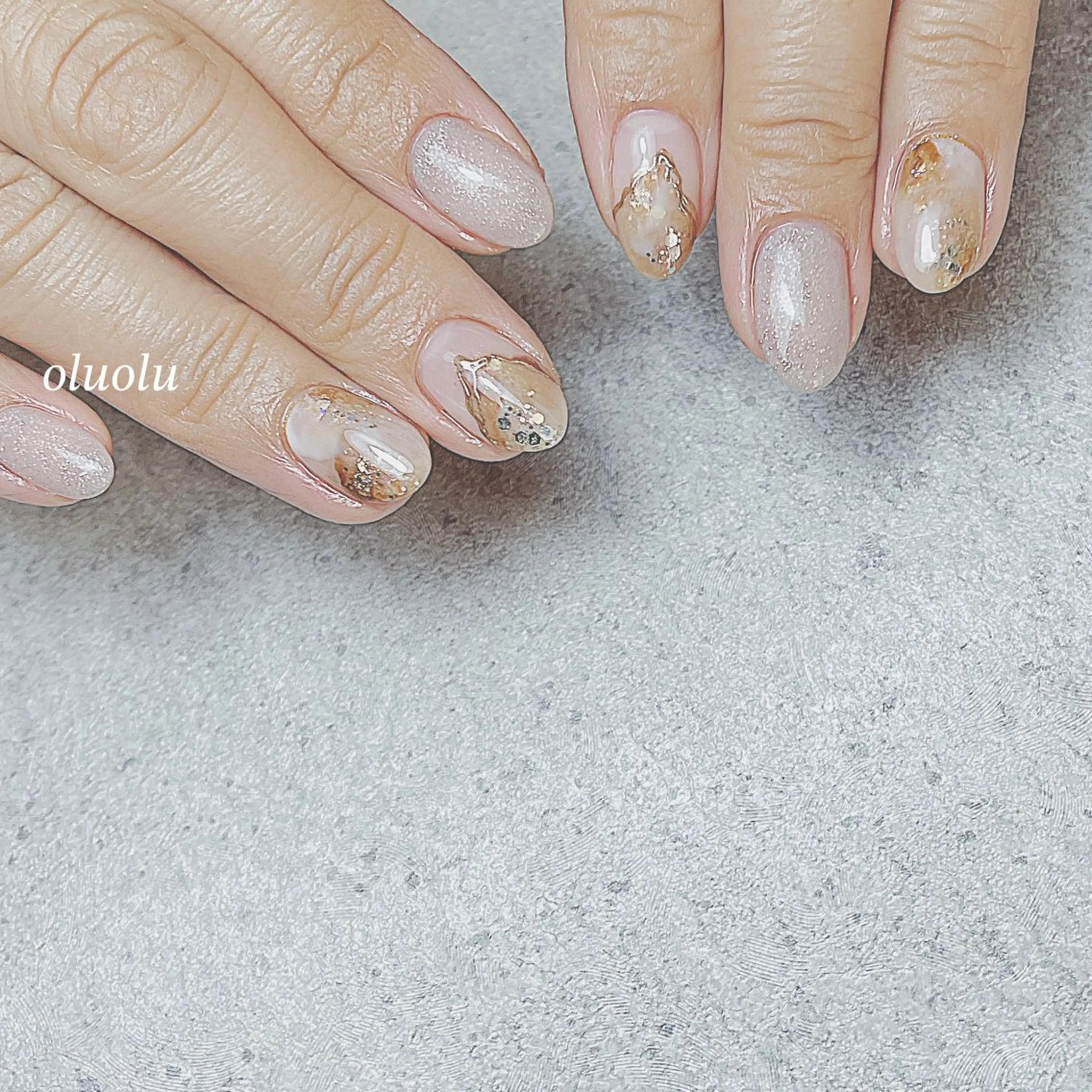 ネイル アートネイル フットネイル 大理石ネイル(マーブル) ミラーネイル ニュアンスネイル ハンドネイル 大村 紬華のネイルデザイン