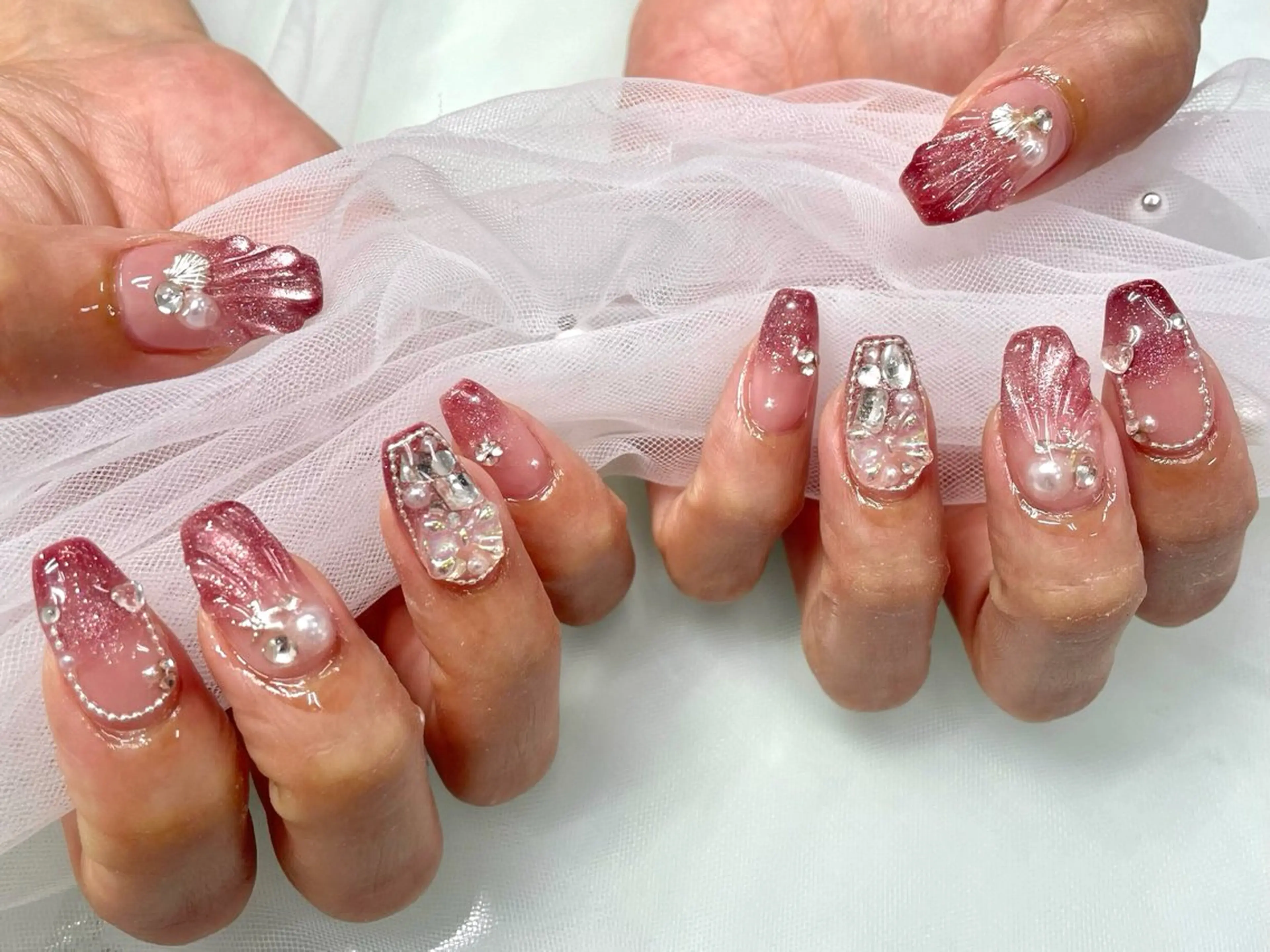 ネイル アートネイル ジェルネイル マグネットネイル 持ち込み パラジェル ハンドネイル Nail Neige🐈🌙のネイルデザイン