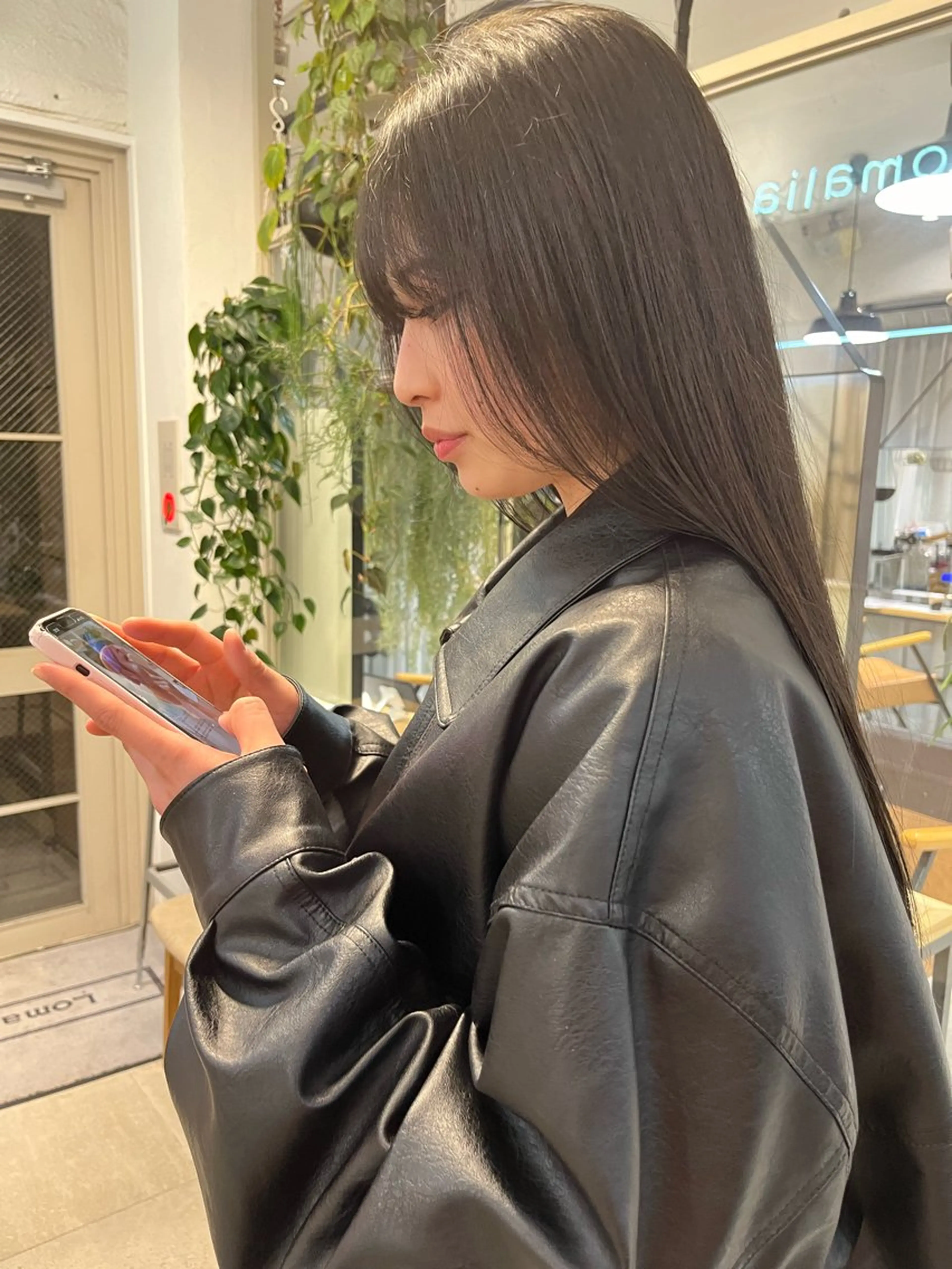 ロング カラー ベージュカラー ハイトーンカラー 赤み消しカラー/ ナチュラル/トモキのヘアスタイル