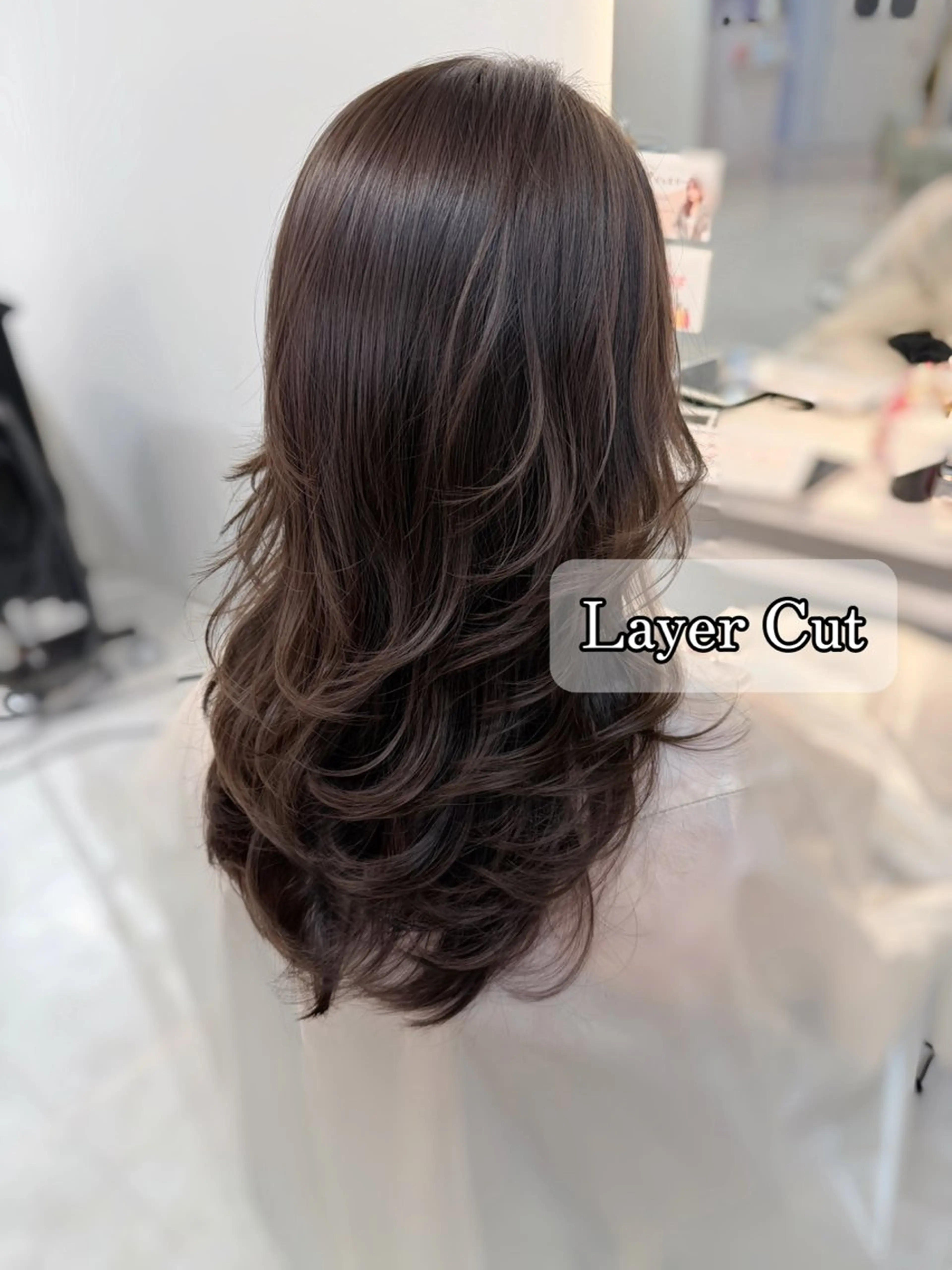 セミロング ハッシュカット レイヤーカット 小顔カット カット レイヤーカット 中屋光貴のヘアスタイル