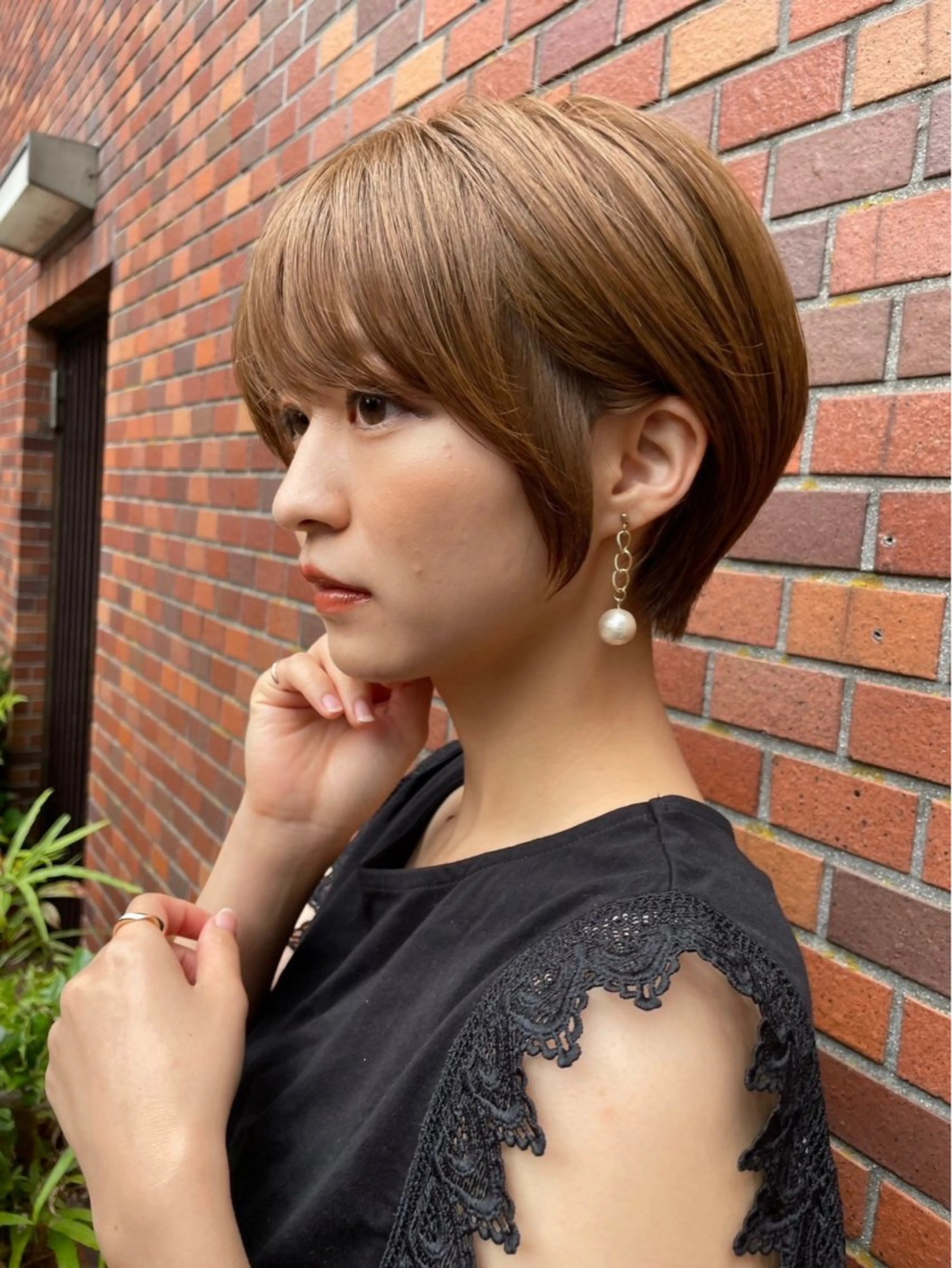 ショート 髪質改善|透明 感カラー🩵レイヤーのヘアスタイル