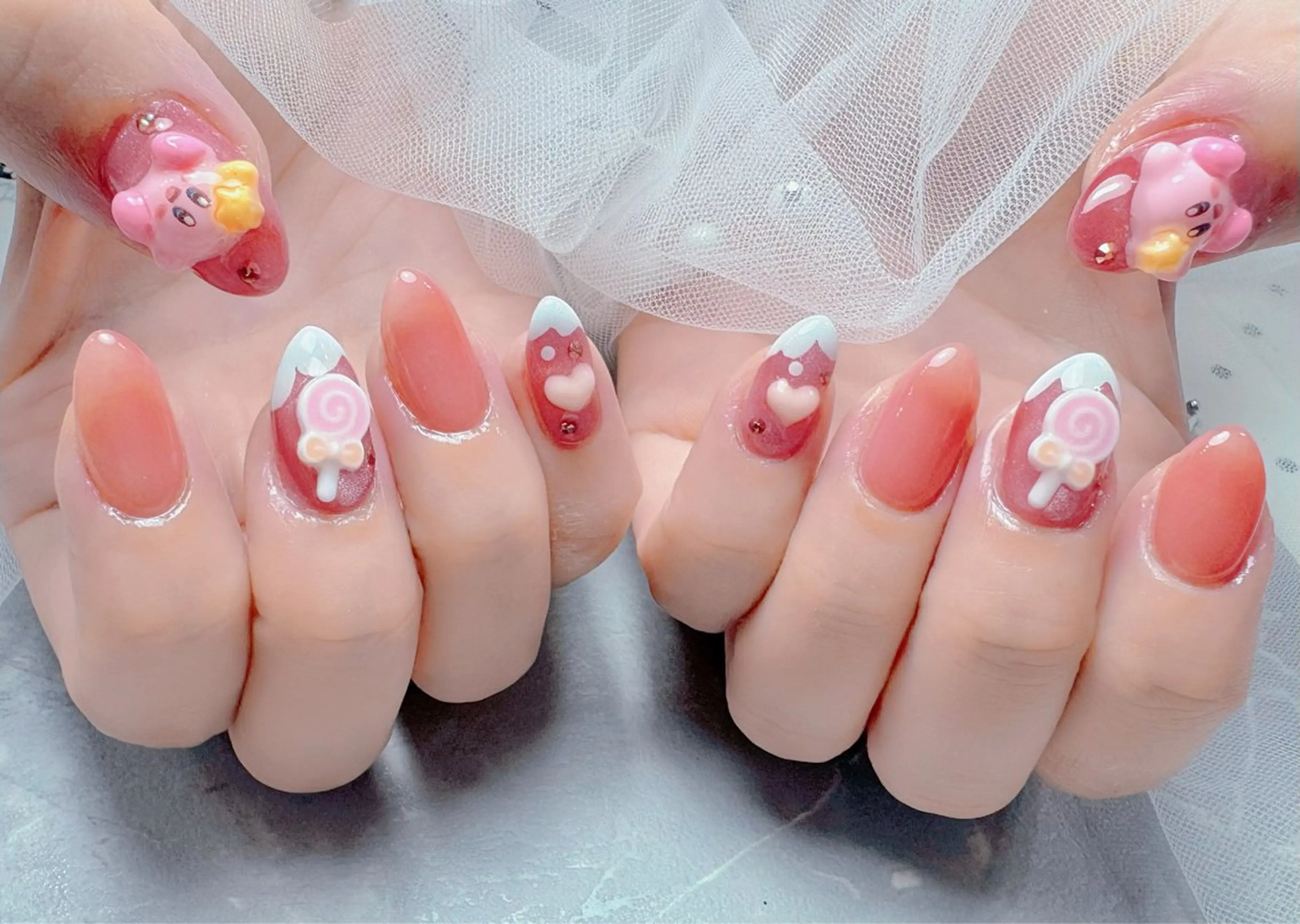 ネイル ハンドネイル マジック ミラーのネイルデザイン