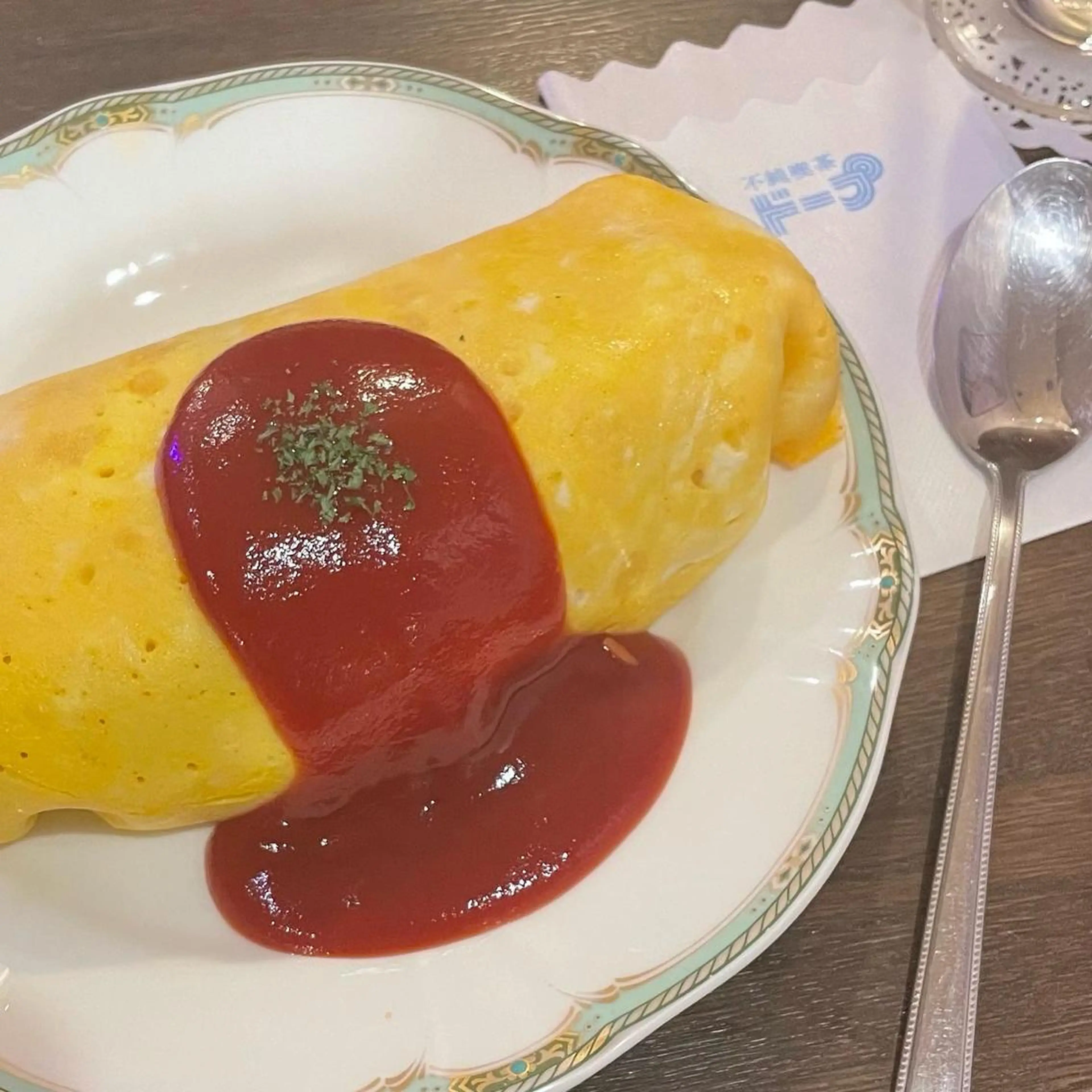 マツエク・マツパ アイブロウ GO TODAY SHAiRE SALON Vellmie店所属・吉祥寺kasumi 🌛eye/browのマツエク・マツパデザイン